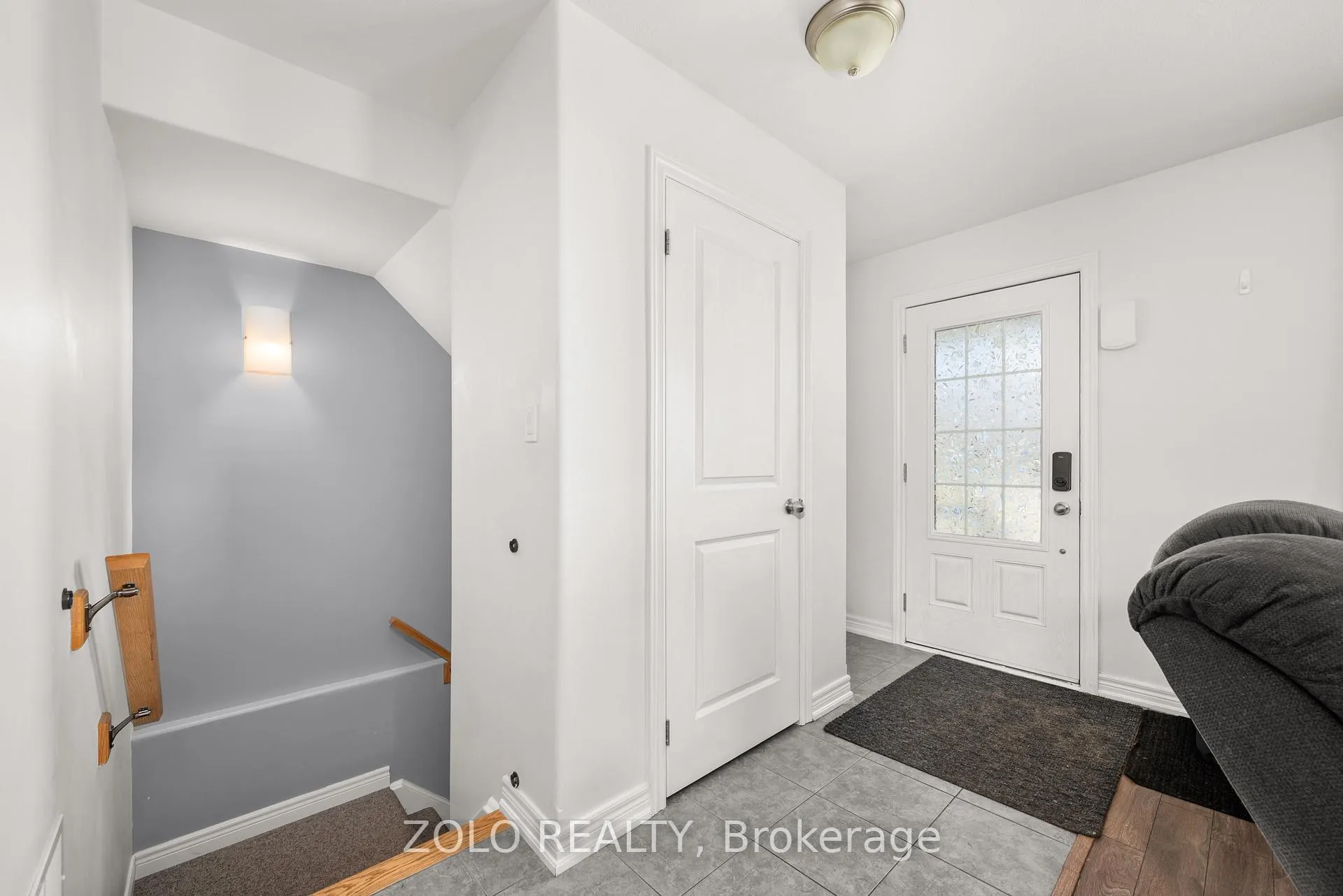 Photo 5 of 227 Rowberry Boulevard, Peterborough, Northcrest Ward 5 — HOMEH