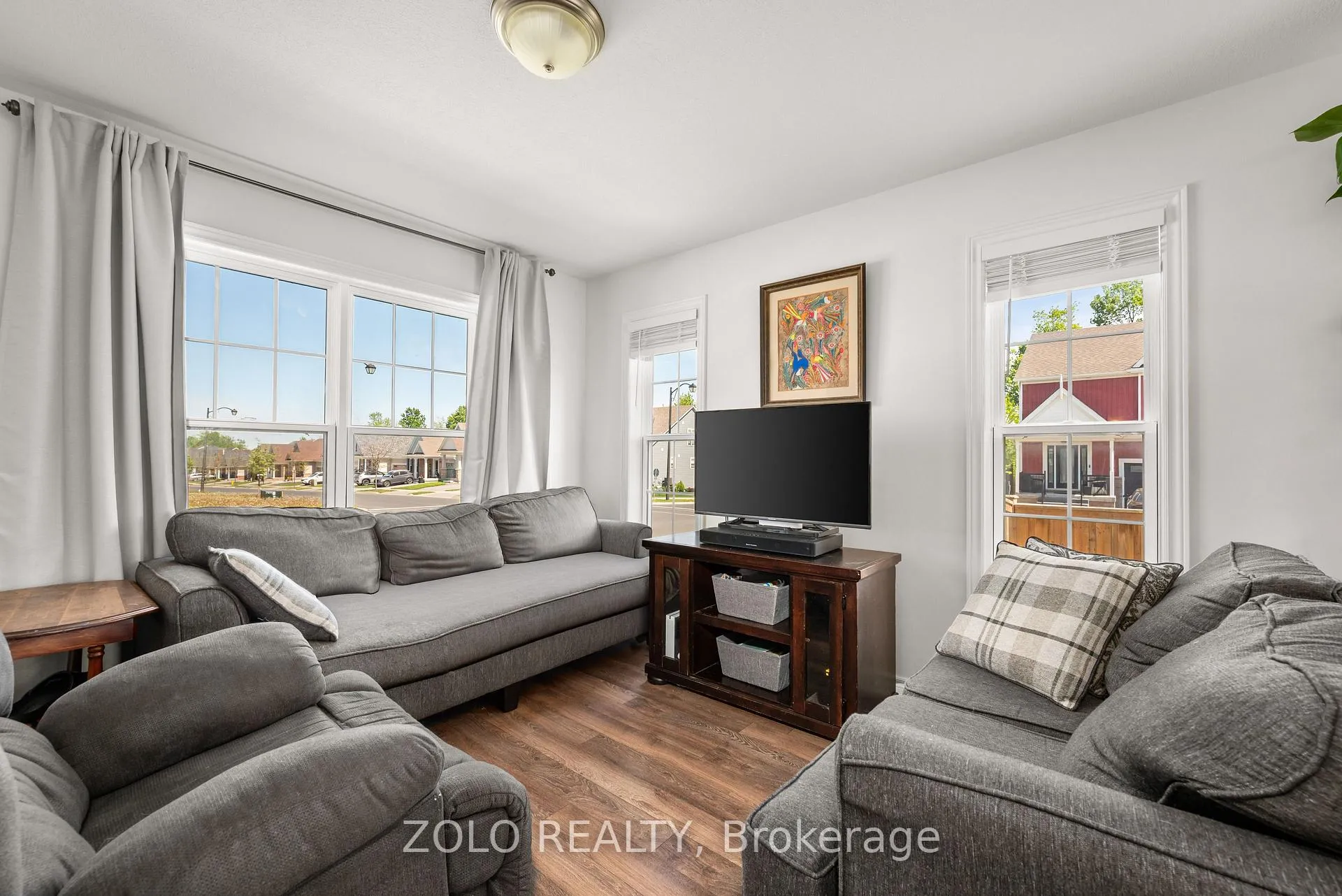 Photo 7 of 227 Rowberry Boulevard, Peterborough, Northcrest Ward 5 — HOMEH