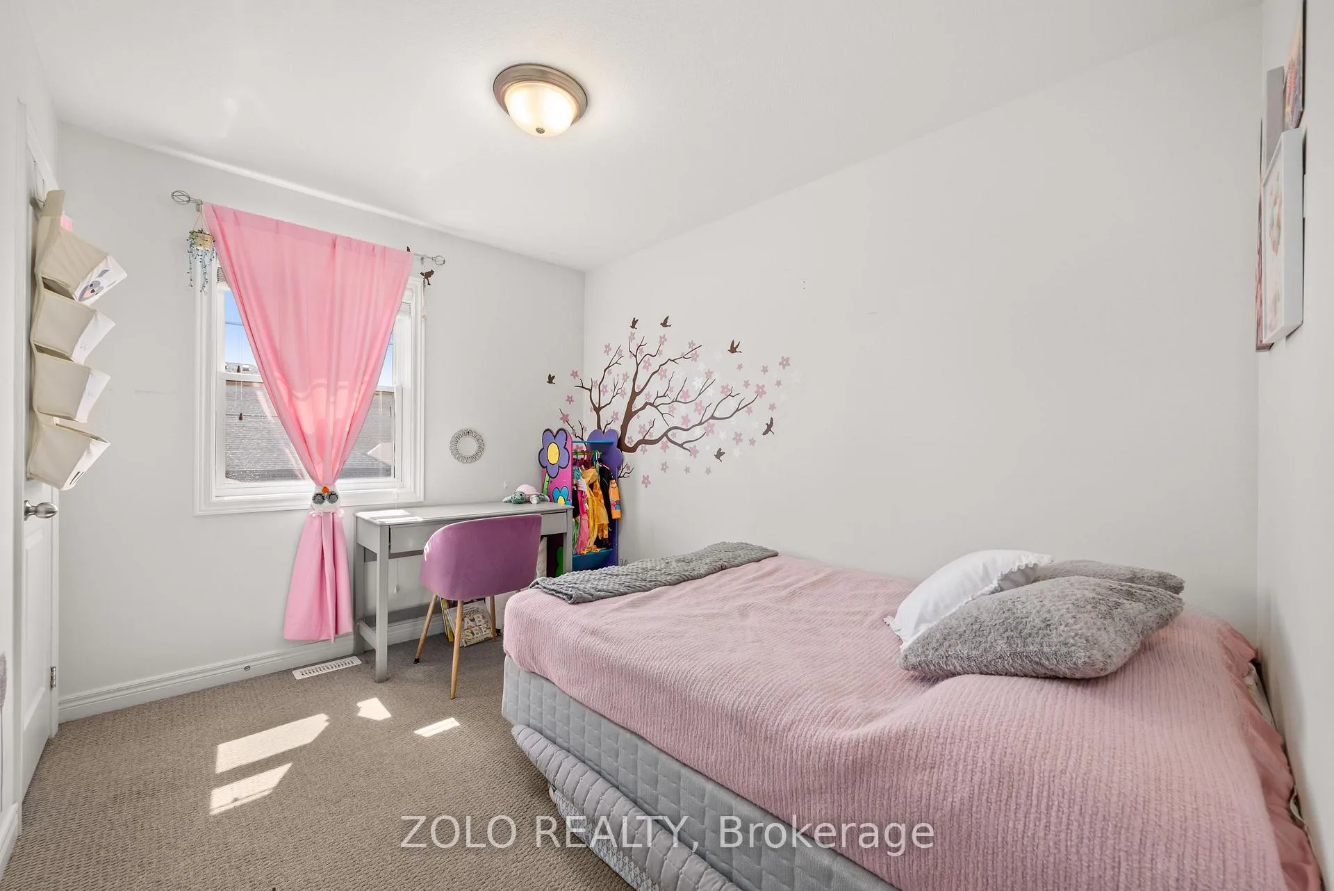 Photo 20 of 227 Rowberry Boulevard, Peterborough, Northcrest Ward 5 — HOMEH