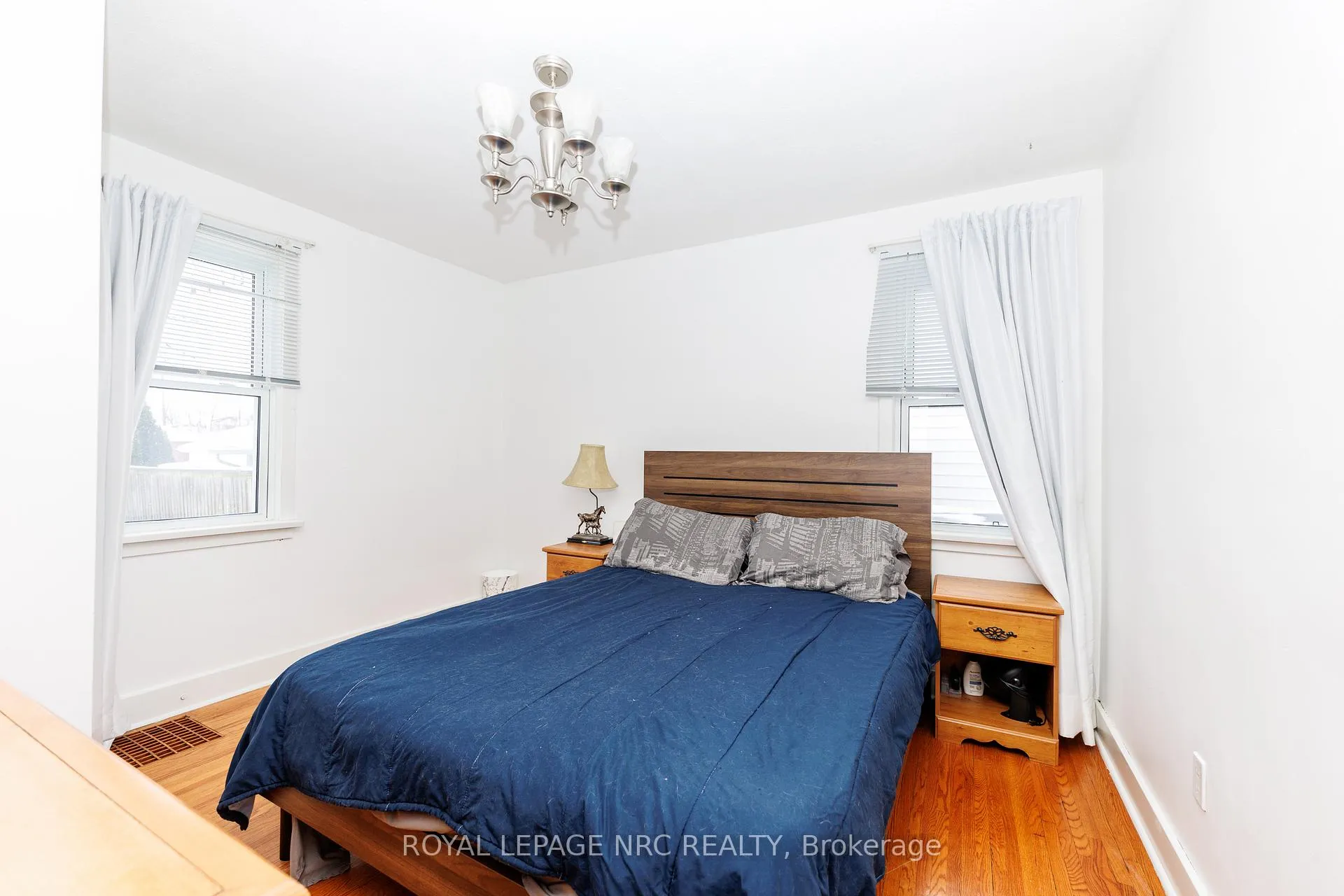 Photo 10 of 41 McDonald Avenue, Thorold, Thorold Downtown — HOMEH