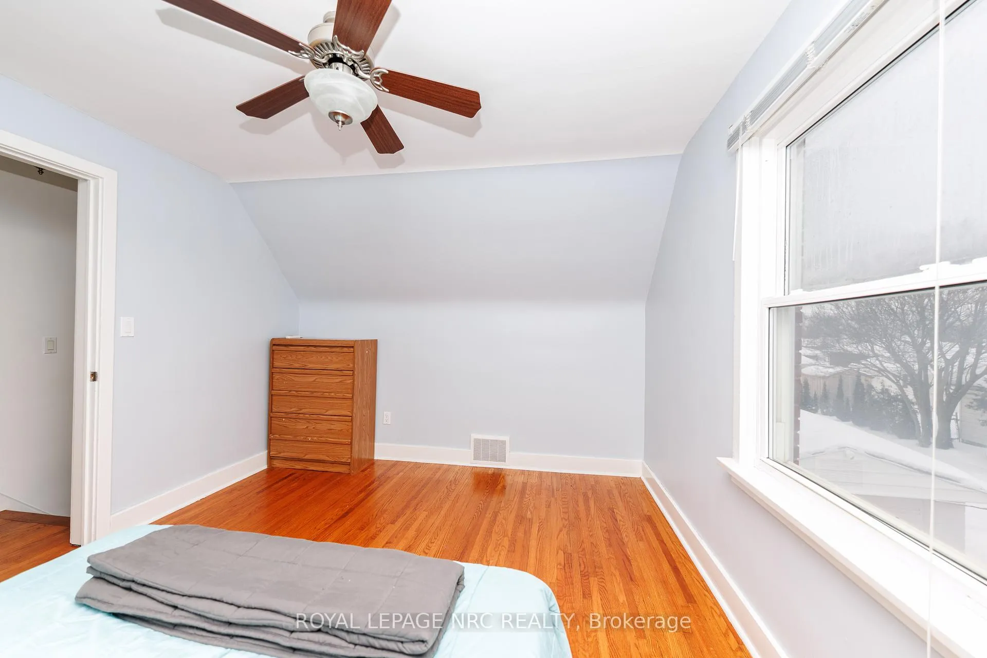 Photo 19 of 41 McDonald Avenue, Thorold, Thorold Downtown — HOMEH