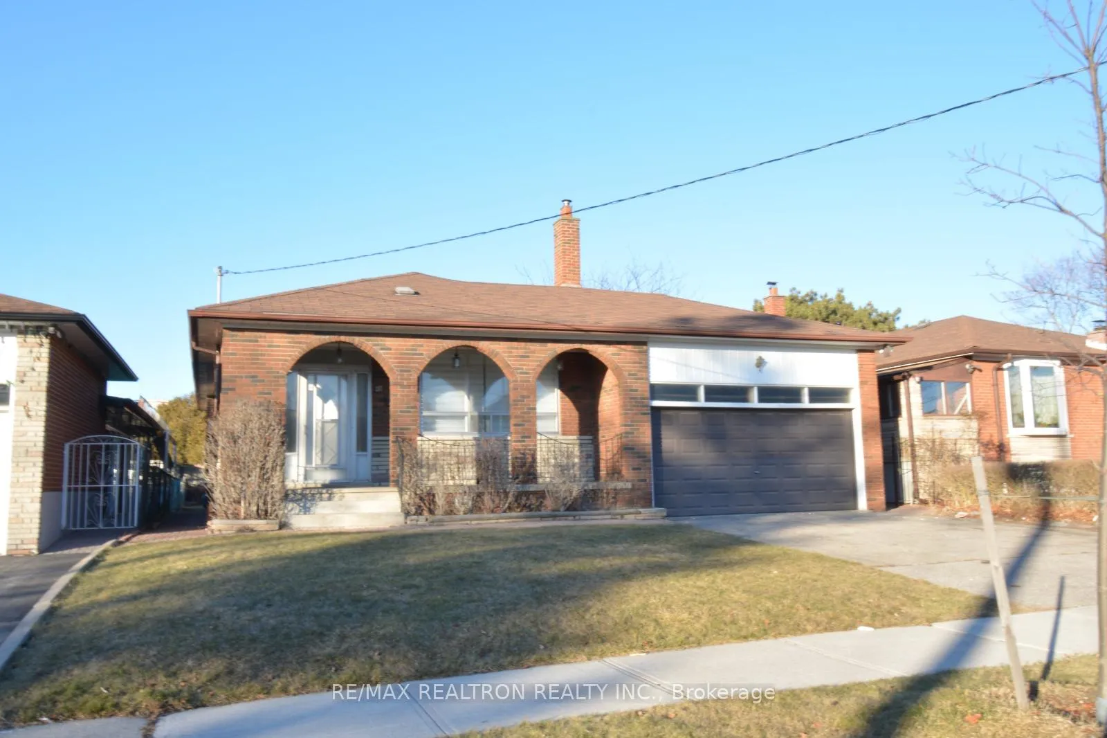 Photo 1 of 46 Conamore Crescent, North York, York University Heights — HOMEH