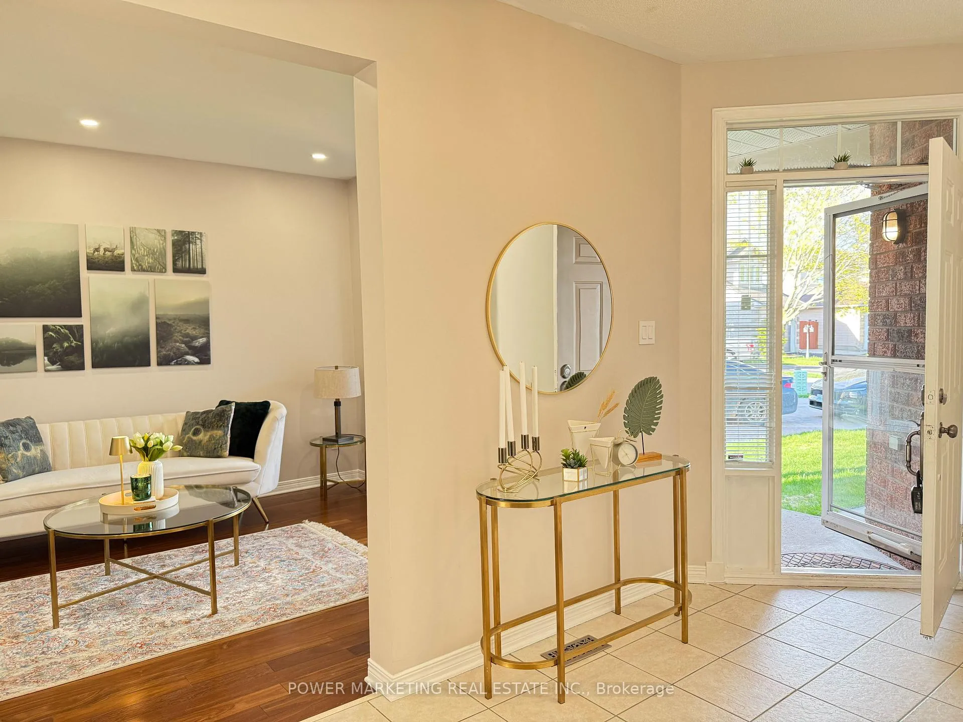 Photo 4 of Unit 22, 22 New Deighton Crescent, Ottawa, Barrhaven East — HOMEH