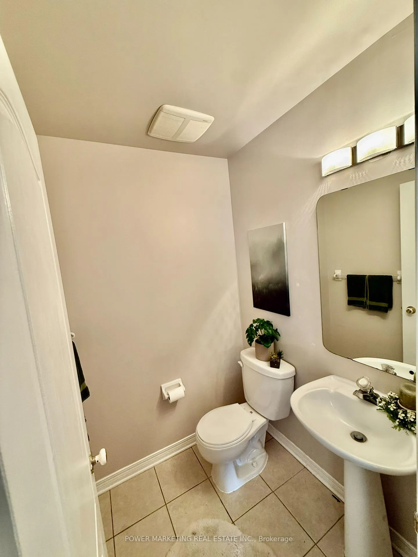 Photo 14 of Unit 22, 22 New Deighton Crescent, Ottawa, Barrhaven East — HOMEH