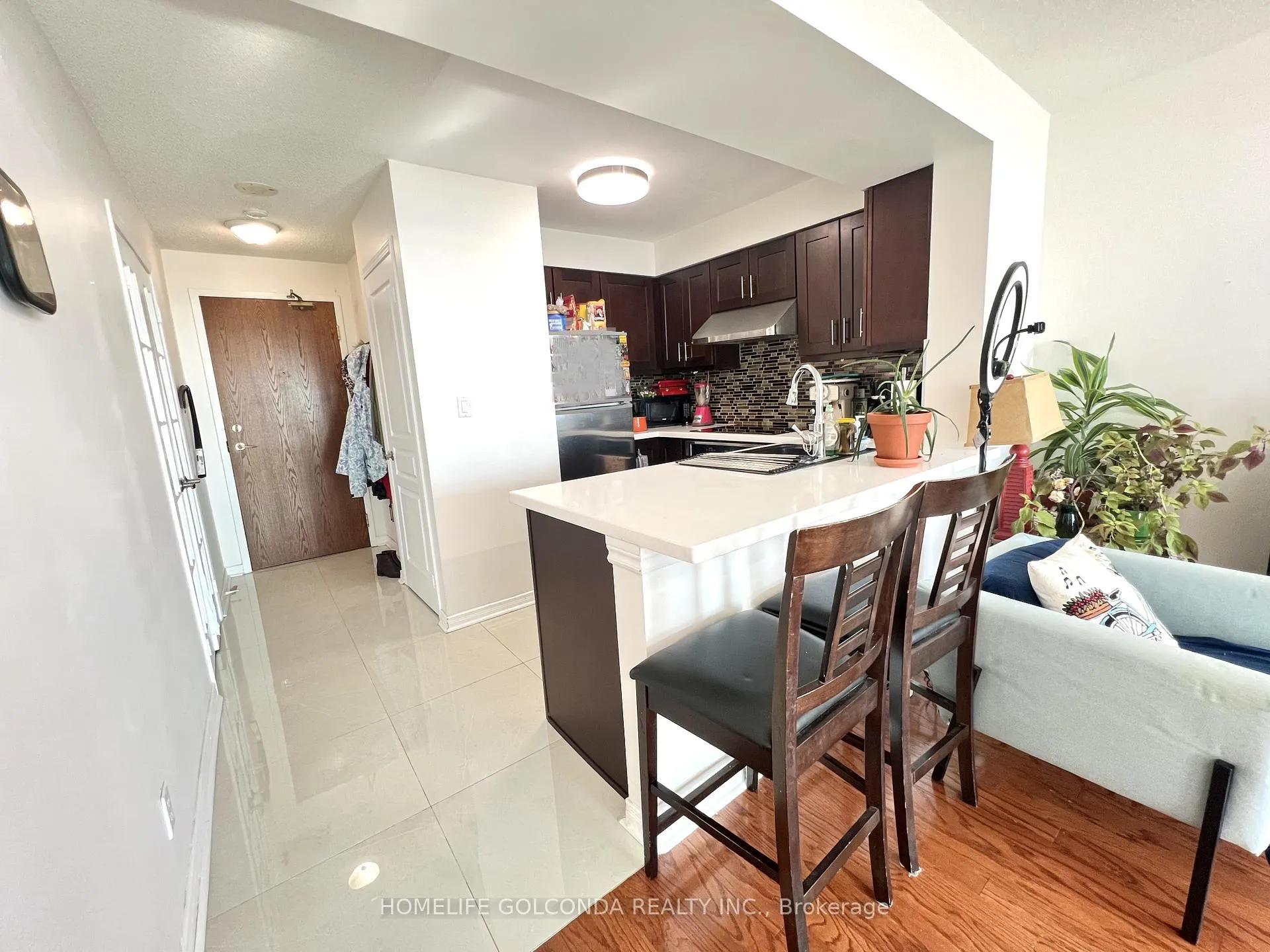 Front of Unit 1602, 4879 Kimbermount Avenue