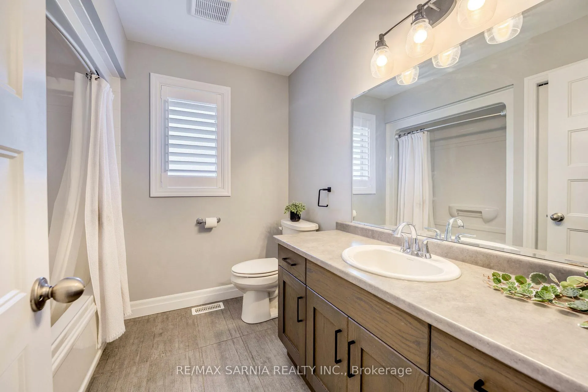 Photo 19 of 300 Lexington Boulevard, St. Clair — HOMEH
