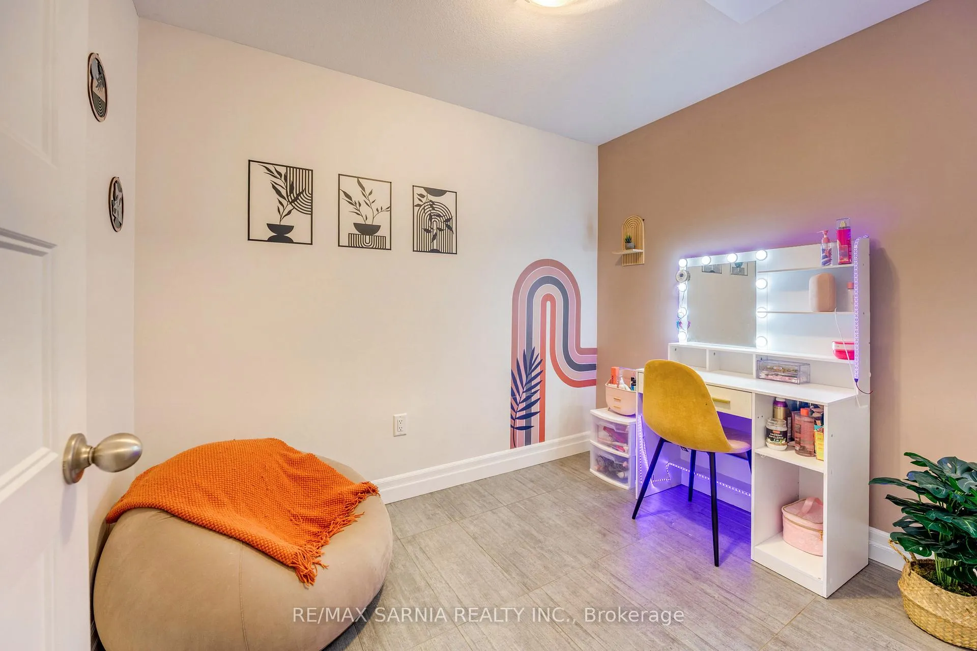 Photo 26 of 300 Lexington Boulevard, St. Clair — HOMEH
