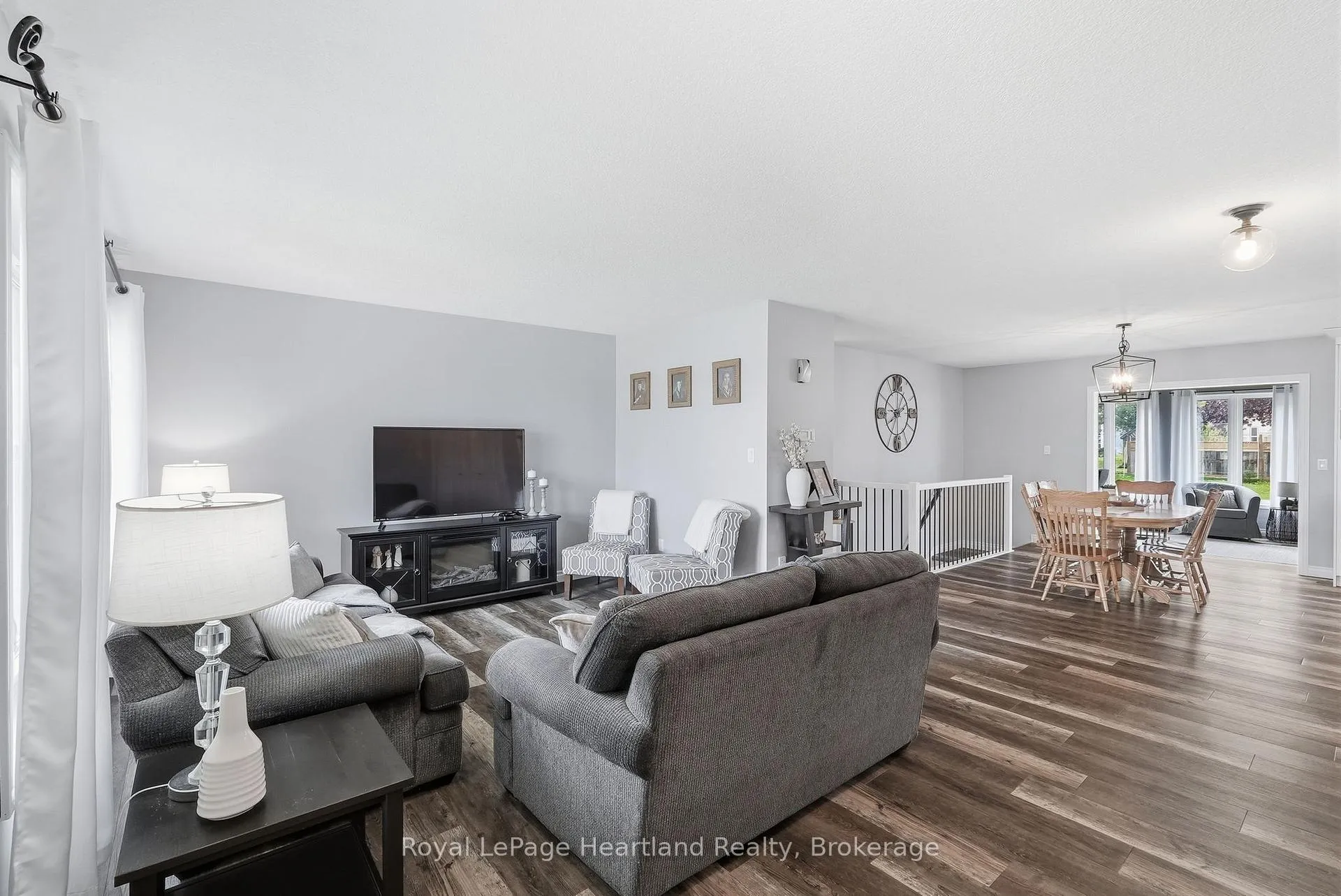 Photo 11 of 17 Brown Street N, Minto — HOMEH