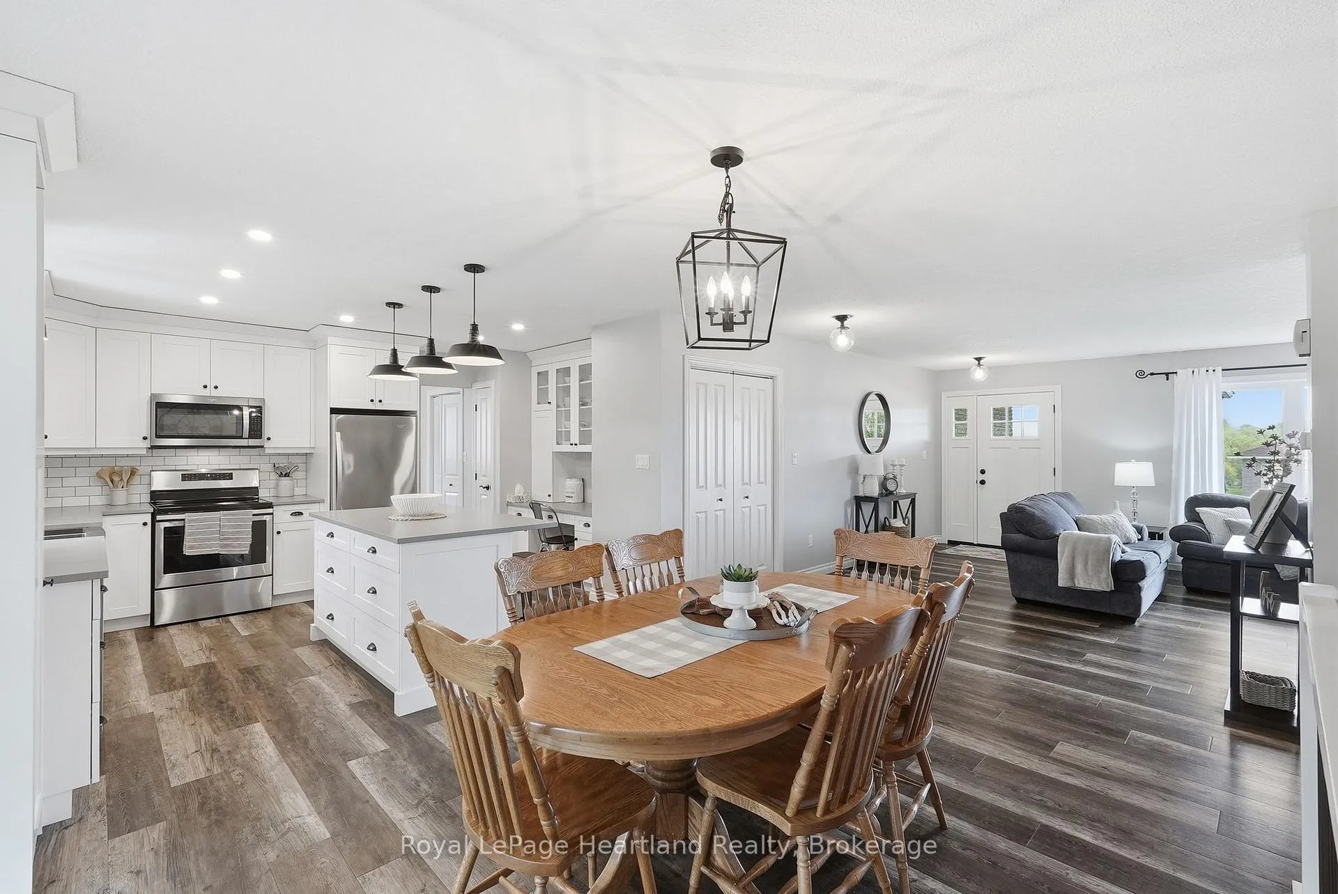 Photo 16 of 17 Brown Street N, Minto — HOMEH