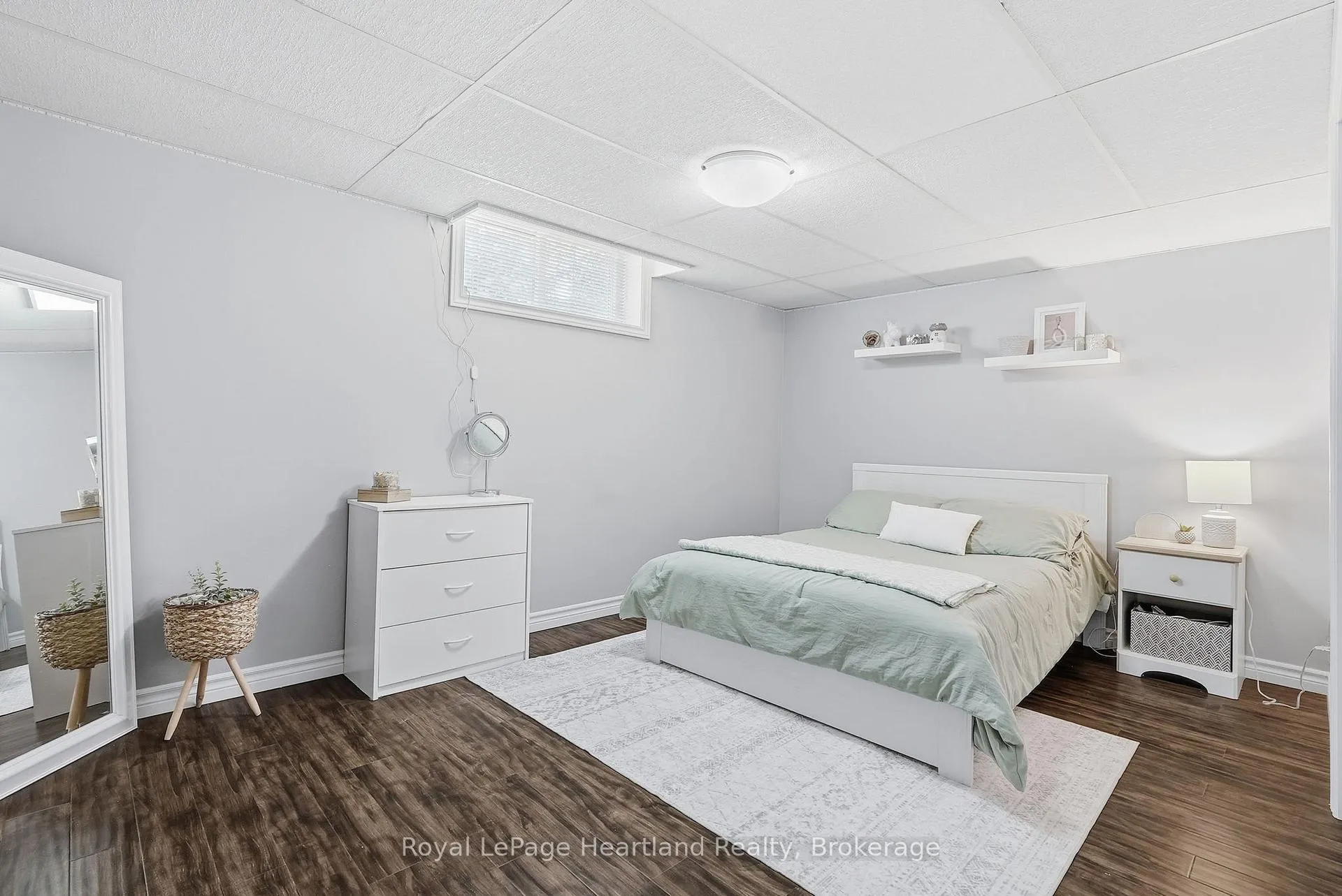 Photo 34 of 17 Brown Street N, Minto — HOMEH