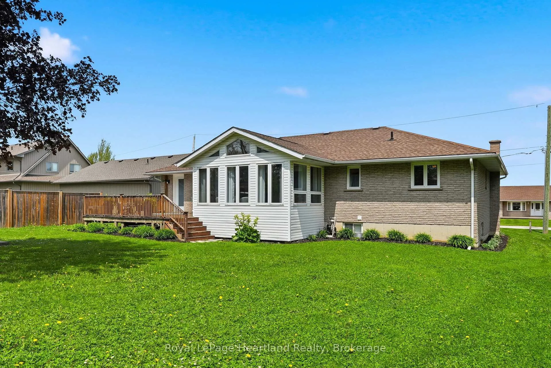Photo 43 of 17 Brown Street N, Minto — HOMEH