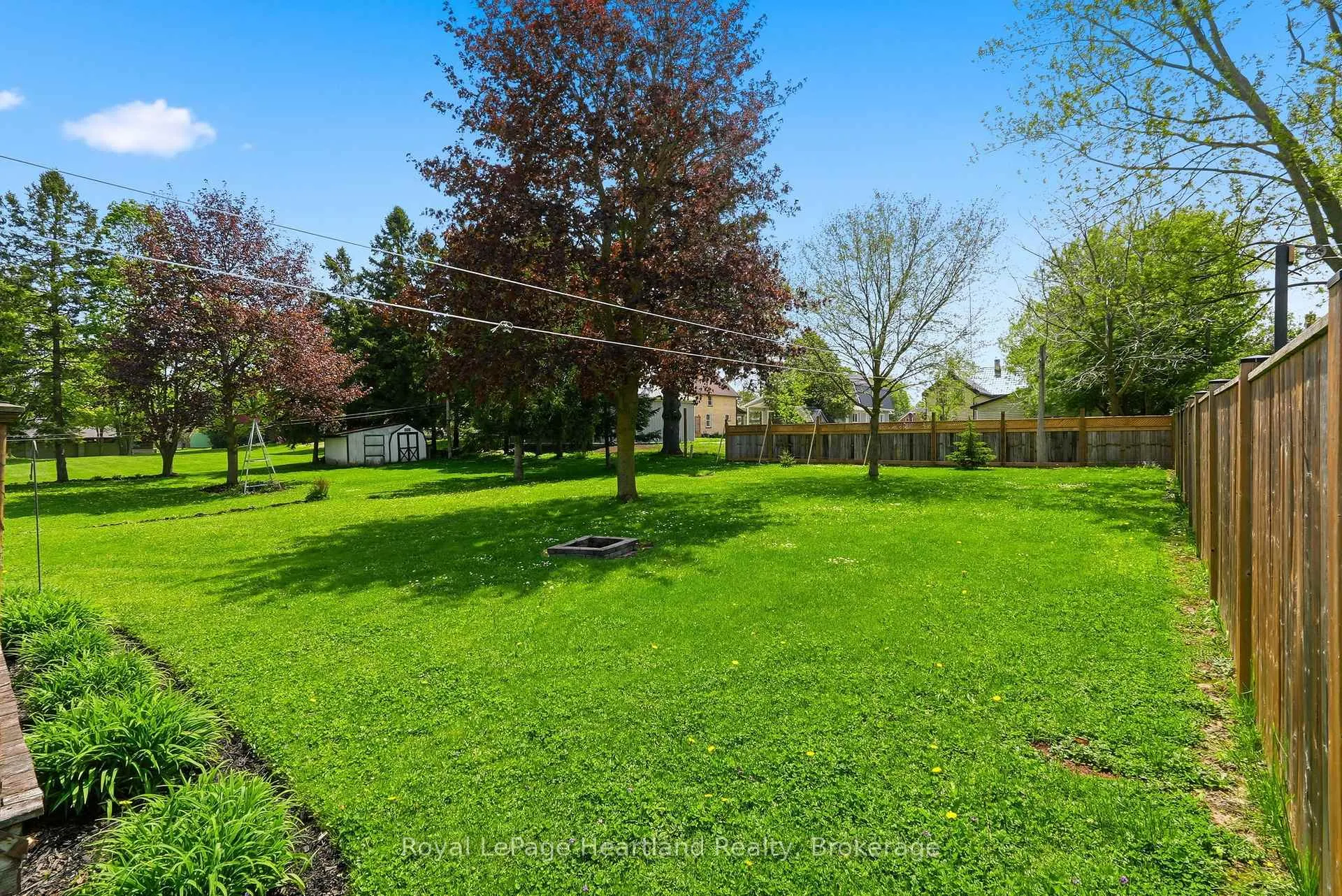 Photo 44 of 17 Brown Street N, Minto — HOMEH