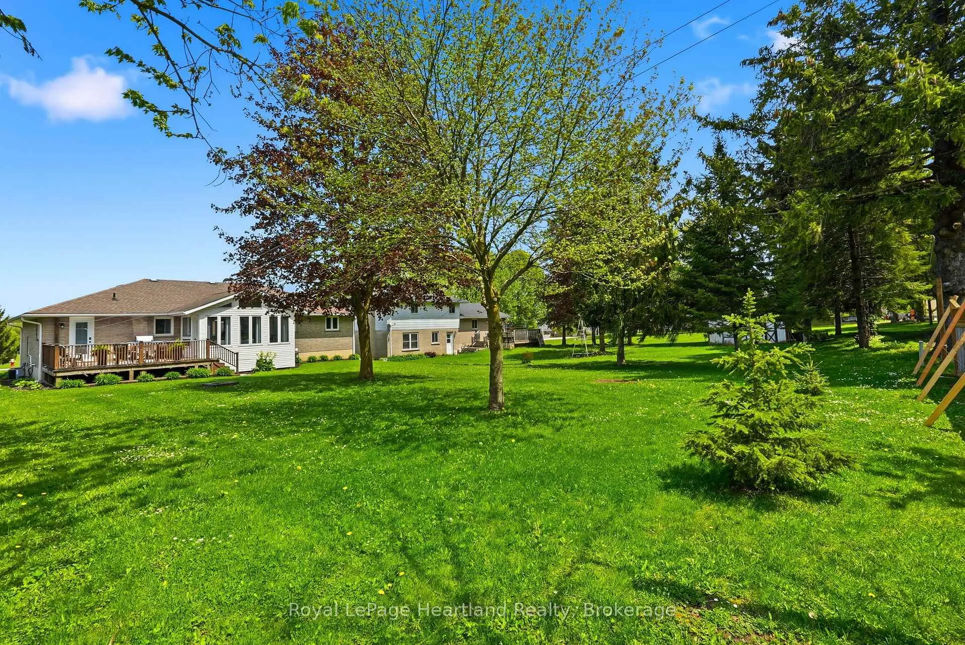 Photo 46 of 17 Brown Street N, Minto — HOMEH