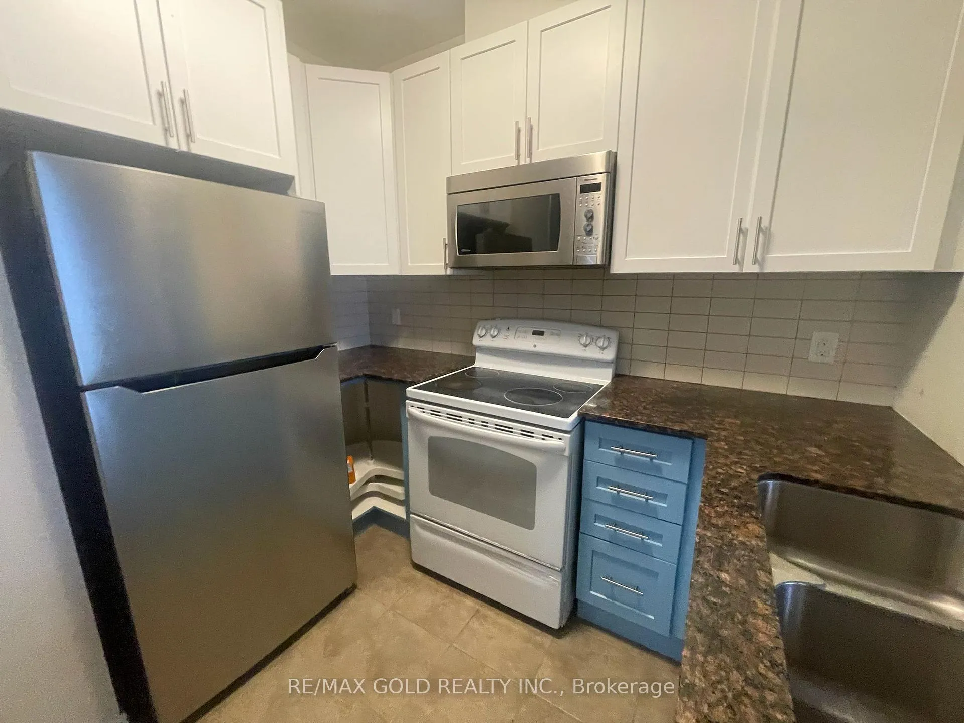 Photo 7 of Unit 820, 7325 Markham Road, Markham, Cedarwood — HOMEH