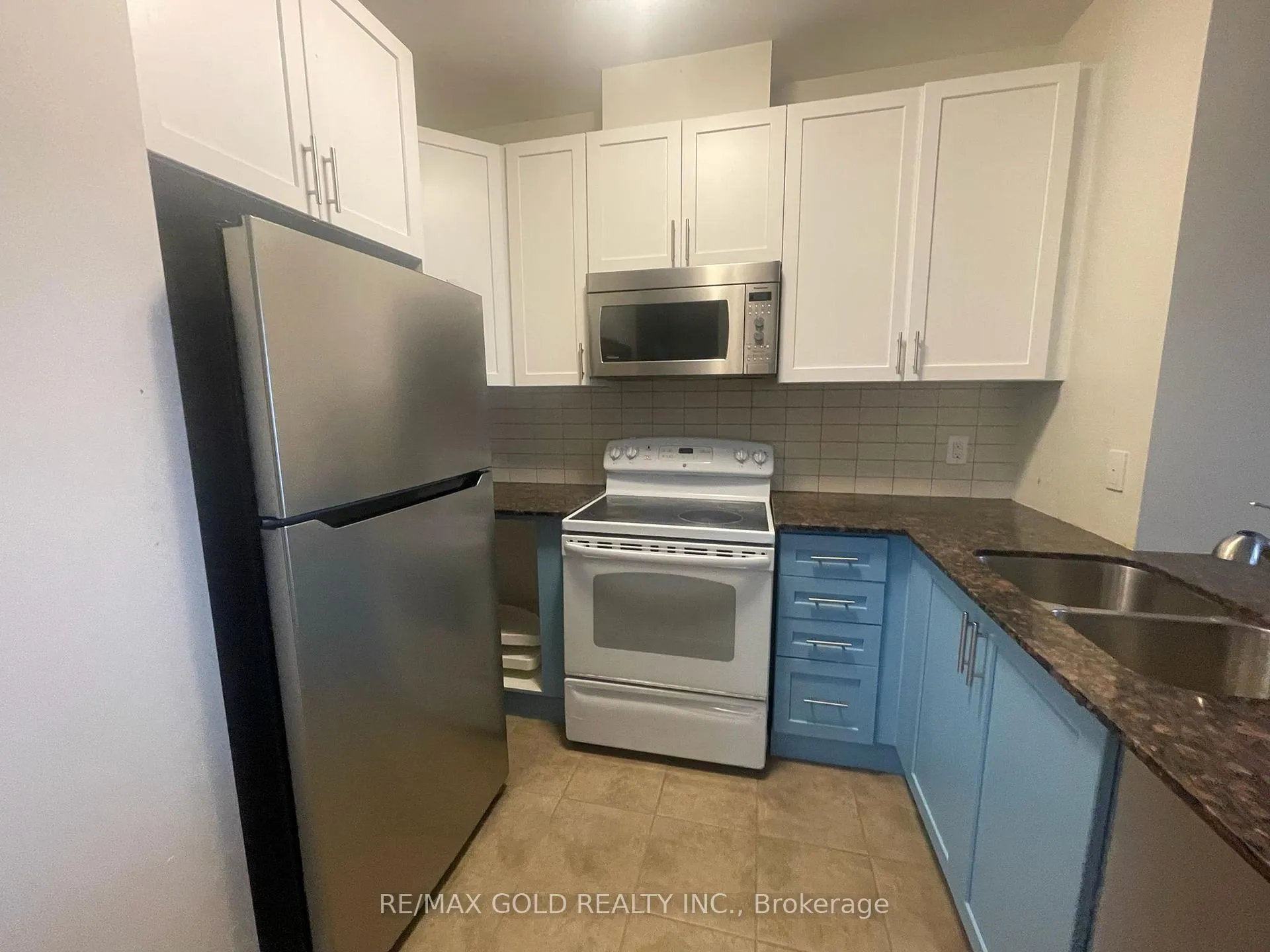 Photo 9 of Unit 820, 7325 Markham Road, Markham, Cedarwood — HOMEH
