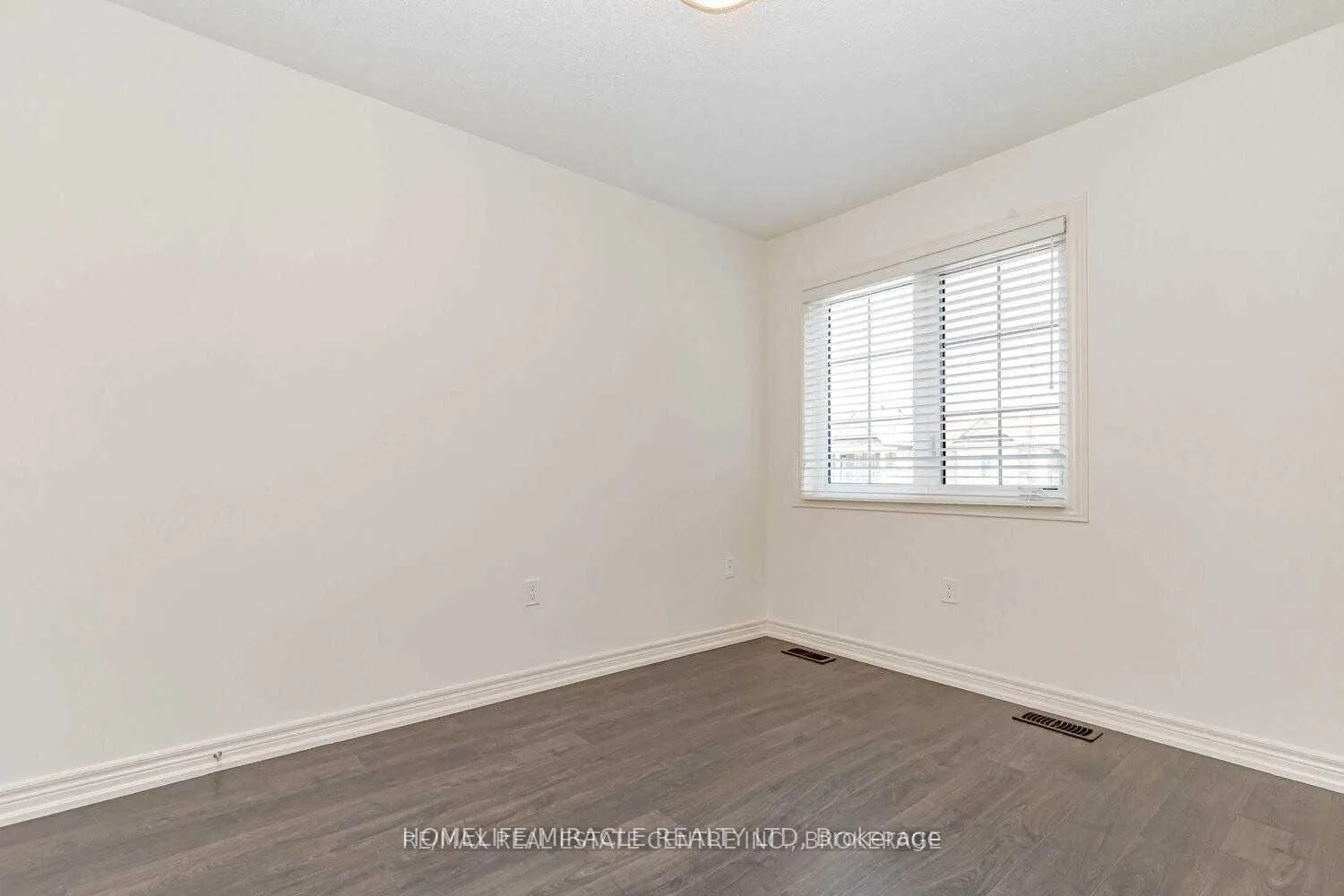 Photo 10 of 10 Ladysmith Street, Brampton, Sandringham-Wellington North — HOMEH