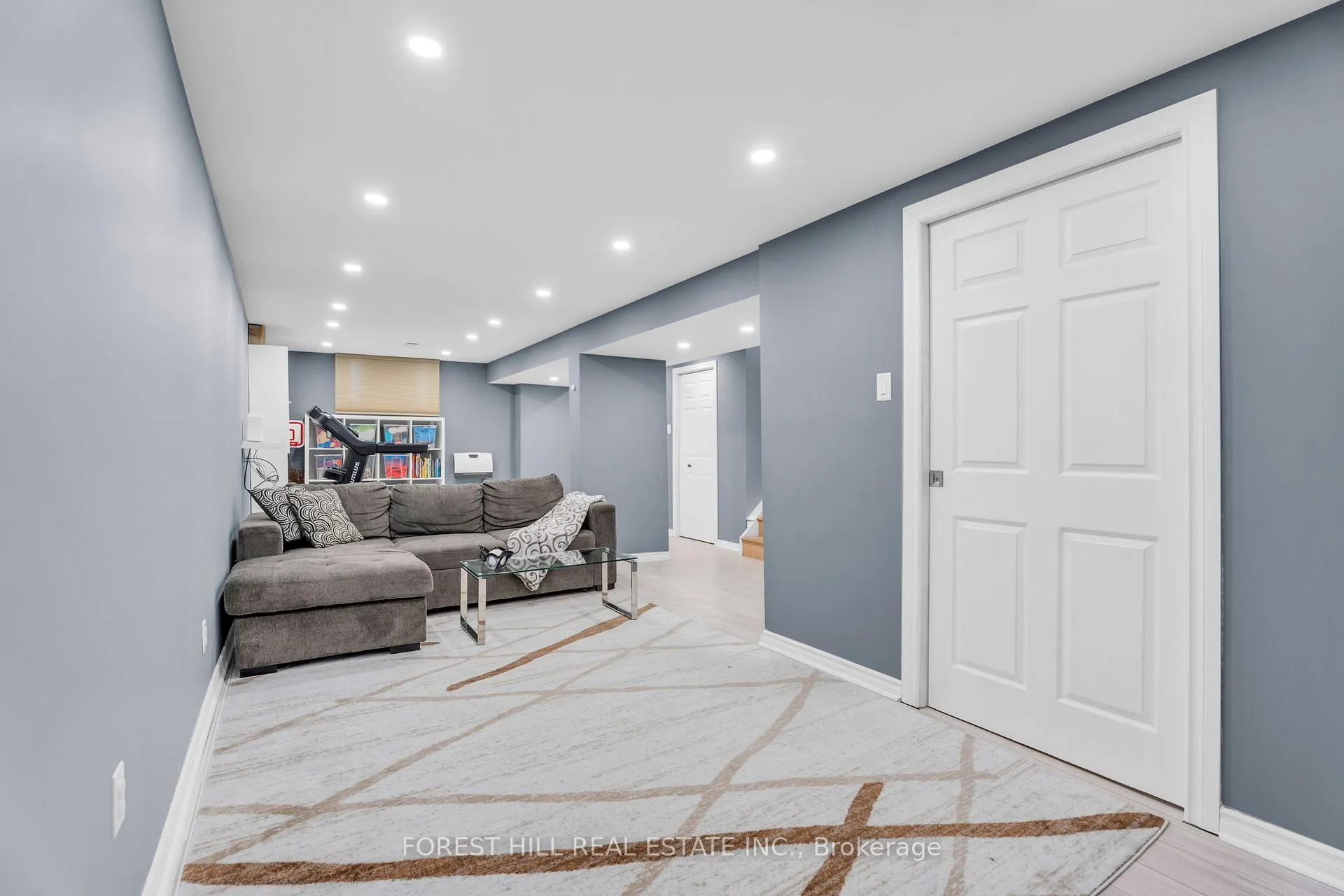 Photo 25 of 52 Mcmurchy Avenue S, Brampton, Downtown Brampton — HOMEH