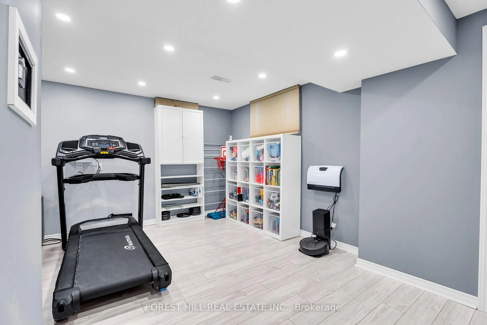 Photo 27 of 52 Mcmurchy Avenue S, Brampton, Downtown Brampton — HOMEH