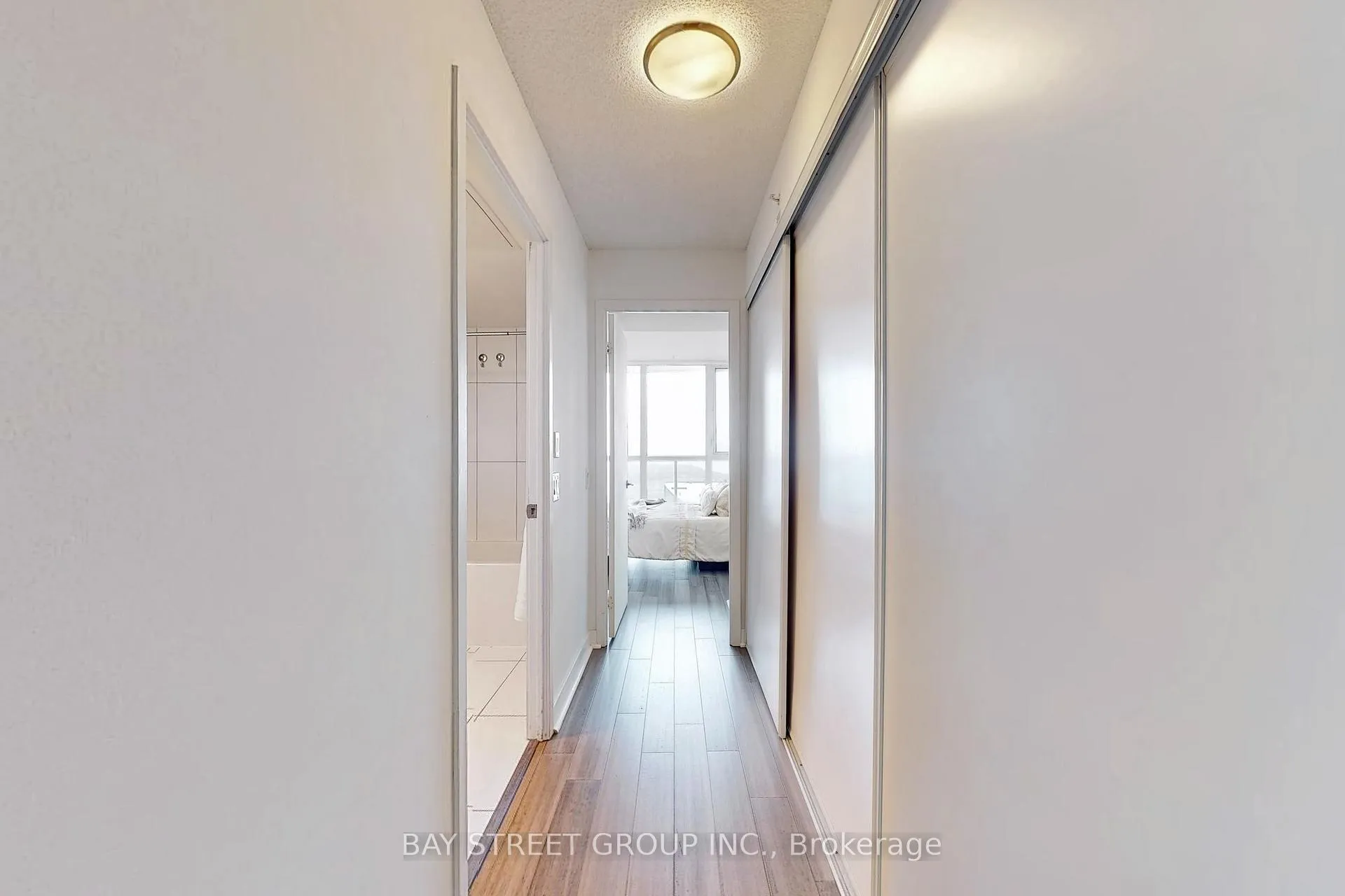 Photo 13 of Unit 4102, 85 Queens Wharf Road, Toronto, Waterfront Communities — HOMEH