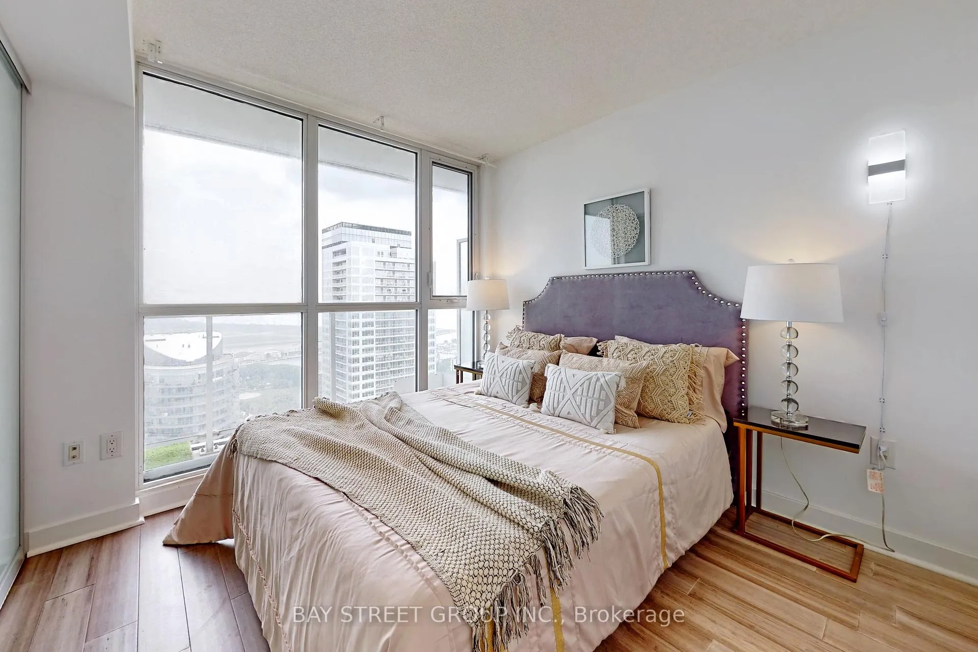 Photo 14 of Unit 4102, 85 Queens Wharf Road, Toronto, Waterfront Communities — HOMEH