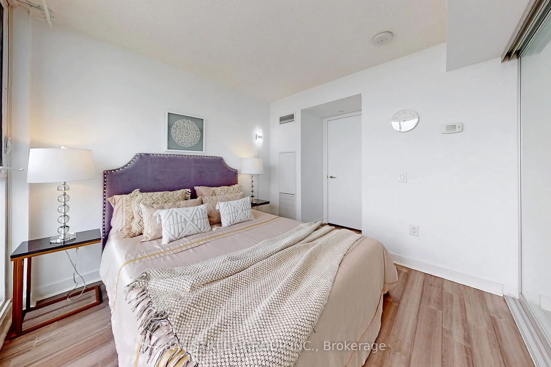 Photo 15 of Unit 4102, 85 Queens Wharf Road, Toronto, Waterfront Communities — HOMEH