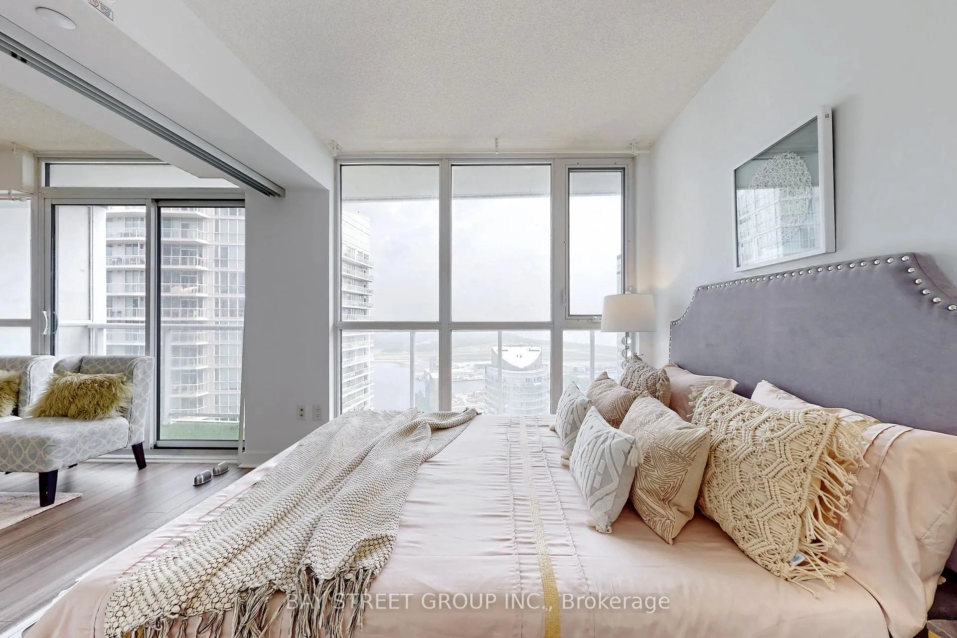 Photo 17 of Unit 4102, 85 Queens Wharf Road, Toronto, Waterfront Communities — HOMEH