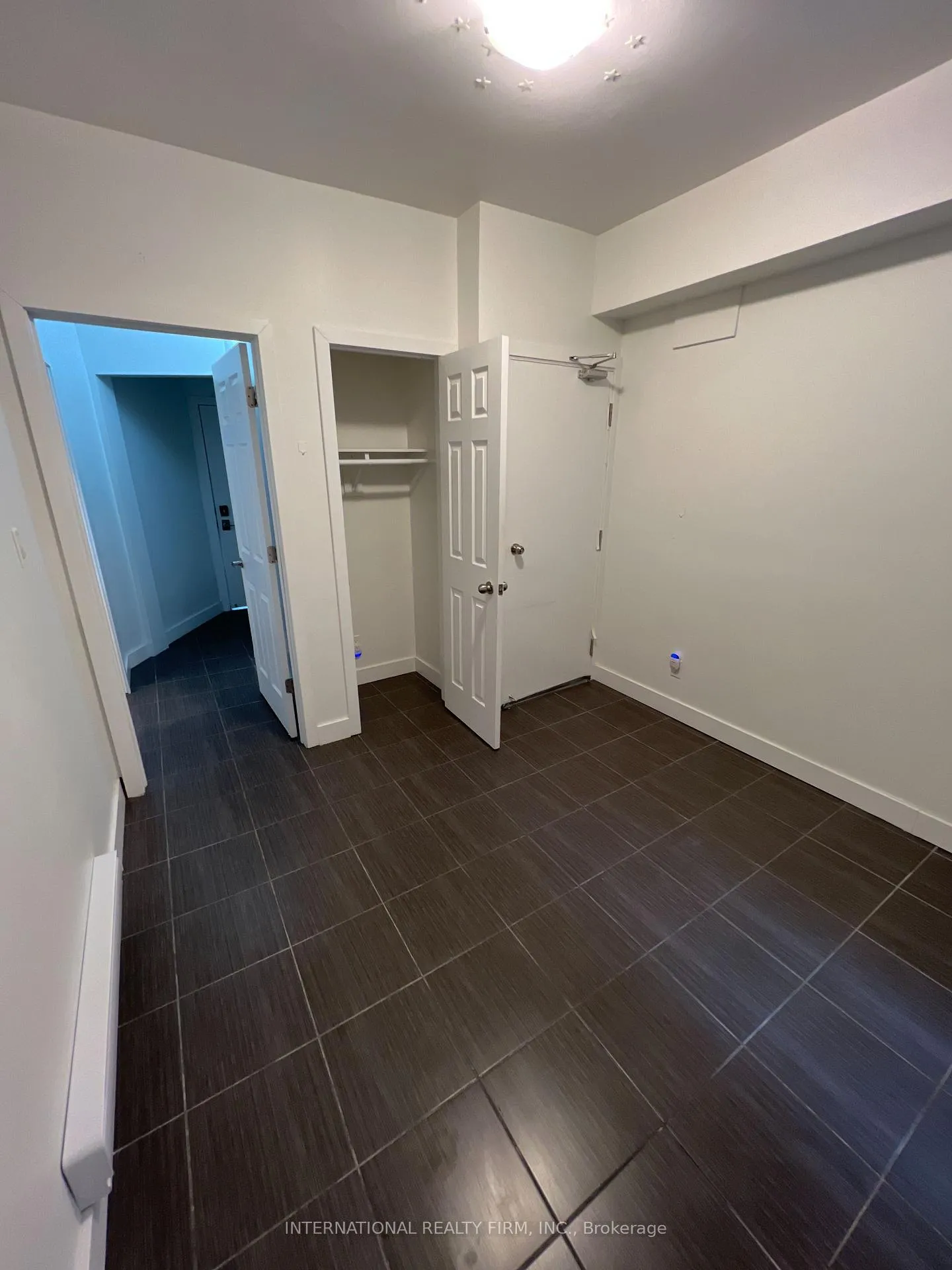 Photo 9 of Unit 1, 159 Montrose Avenue, Toronto, Trinity-Bellwoods — HOMEH