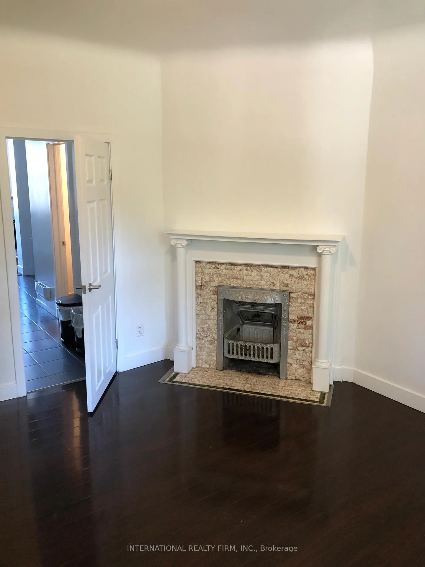 Photo 16 of Unit 1, 159 Montrose Avenue, Toronto, Trinity-Bellwoods — HOMEH