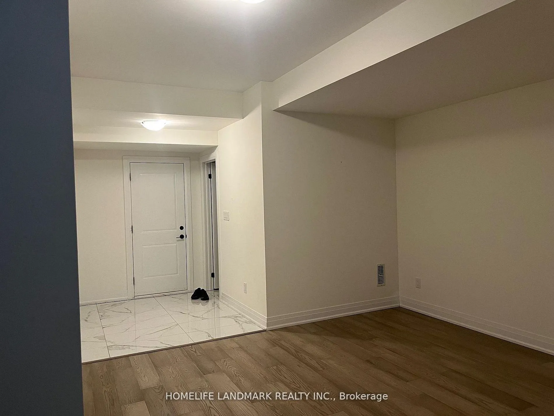 Photo 3 of 84 Robert Eaton Avenue, Markham, Middlefield — HOMEH