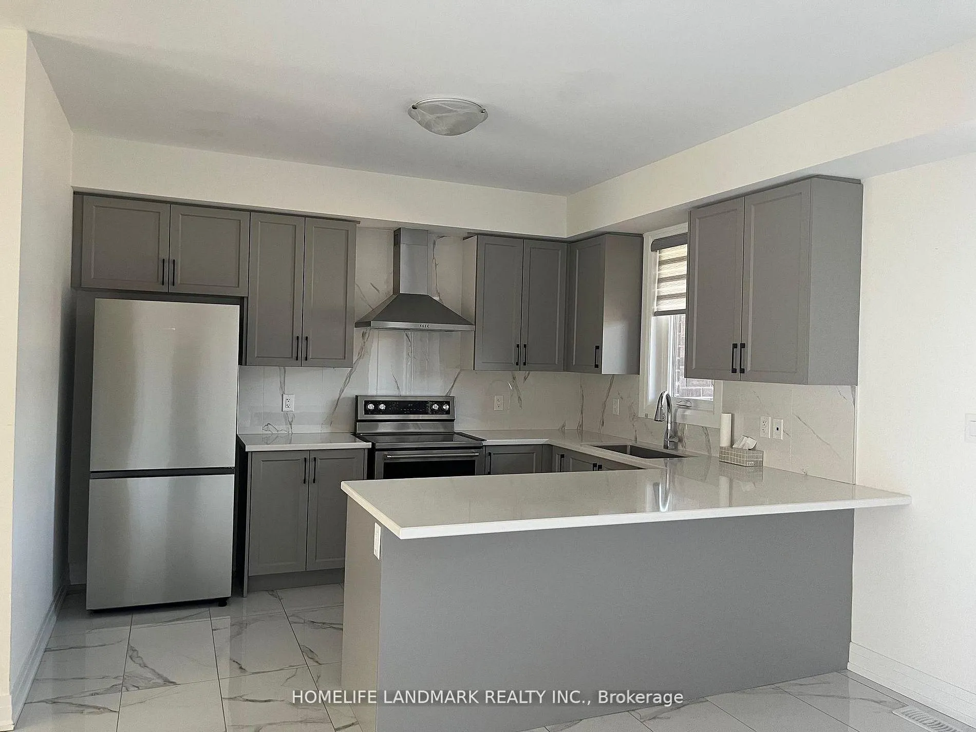 Photo 6 of 84 Robert Eaton Avenue, Markham, Middlefield — HOMEH