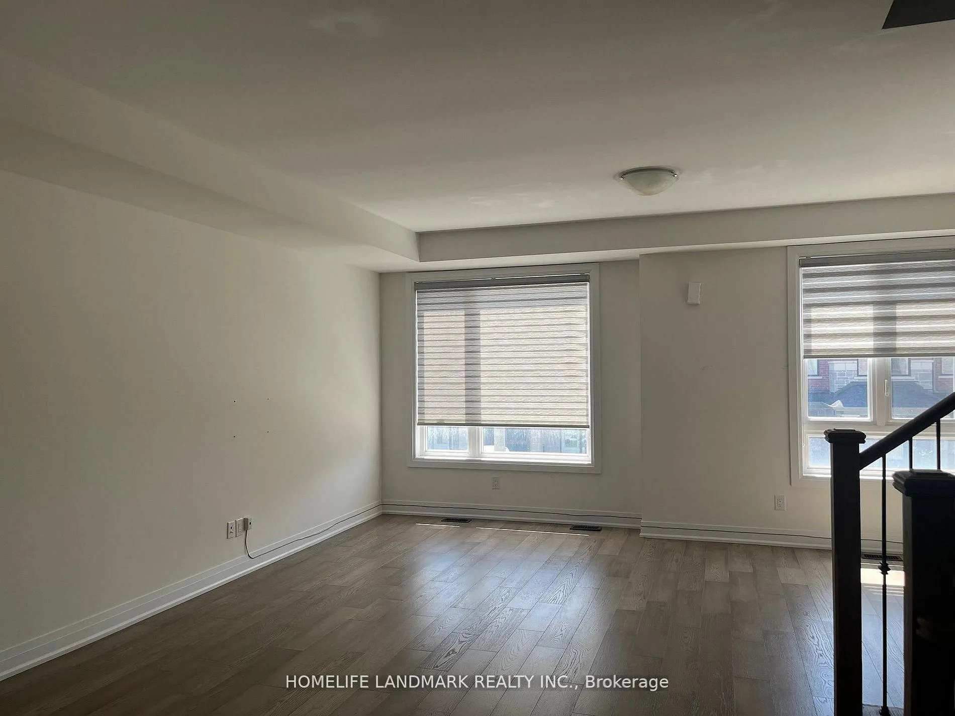 Photo 9 of 84 Robert Eaton Avenue, Markham, Middlefield — HOMEH