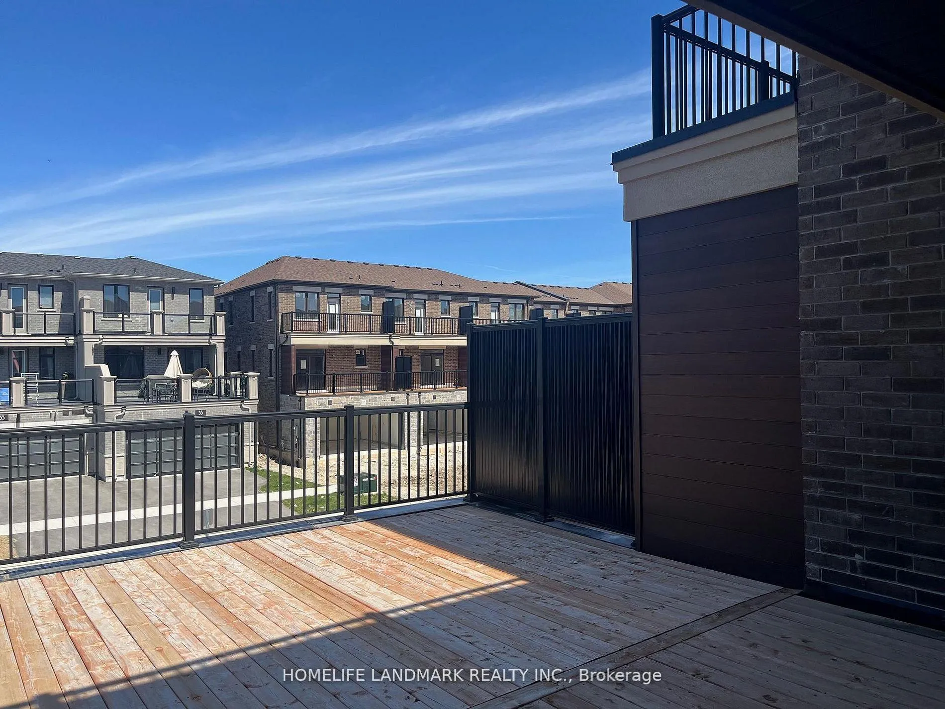 Photo 11 of 84 Robert Eaton Avenue, Markham, Middlefield — HOMEH