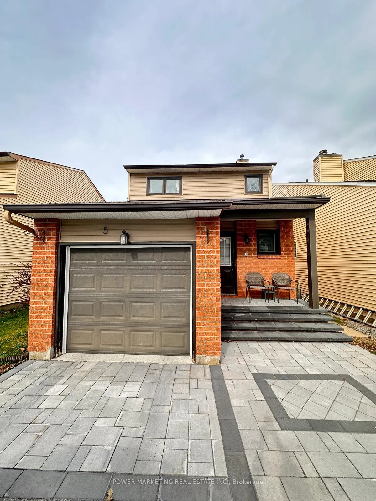 Photo 1 of 5 Fulham Court, Ottawa, Barrhaven - On the Green — HOMEH