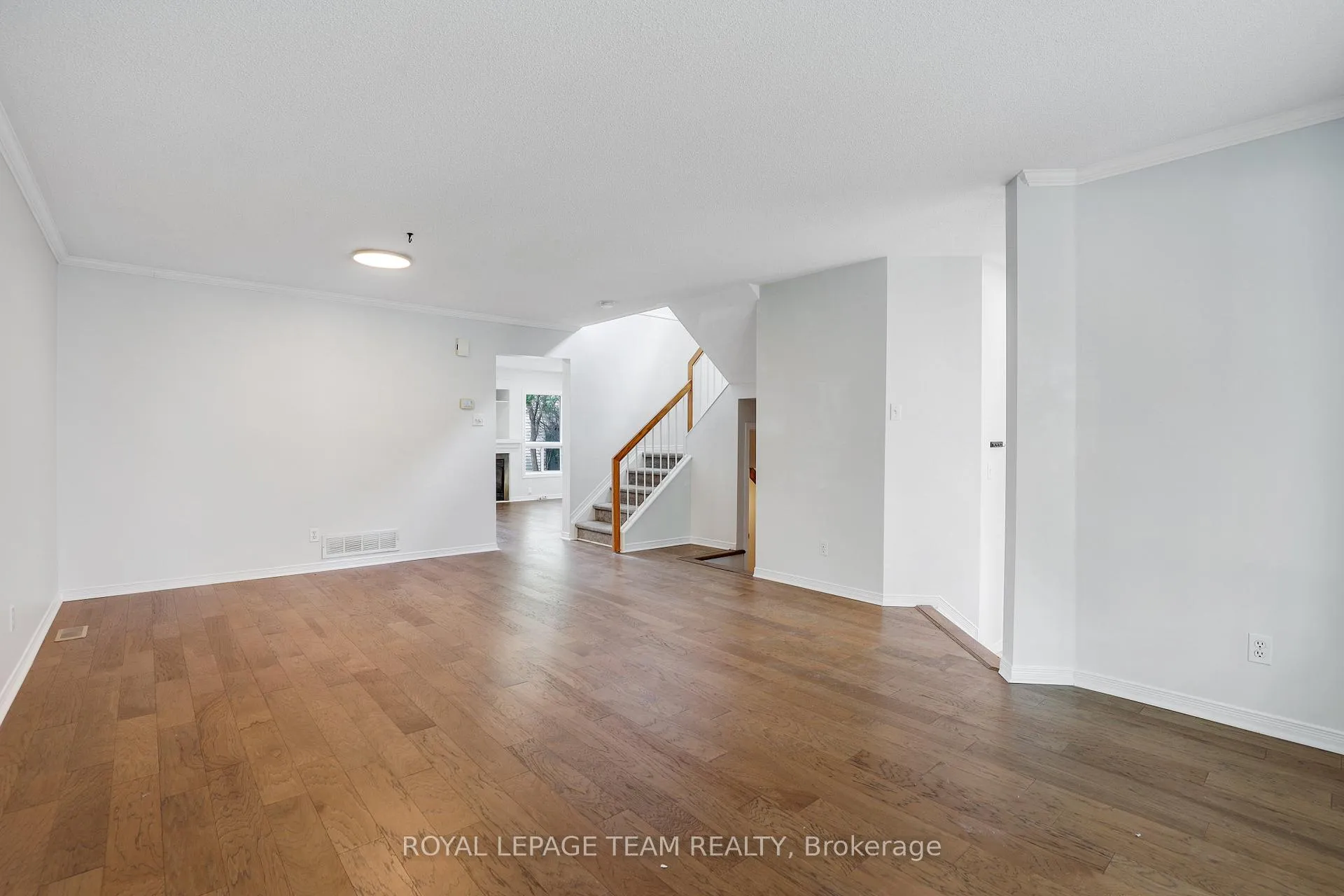 Photo 6 of 4 Windhurst Drive, Ottawa, Barrhaven East — HOMEH