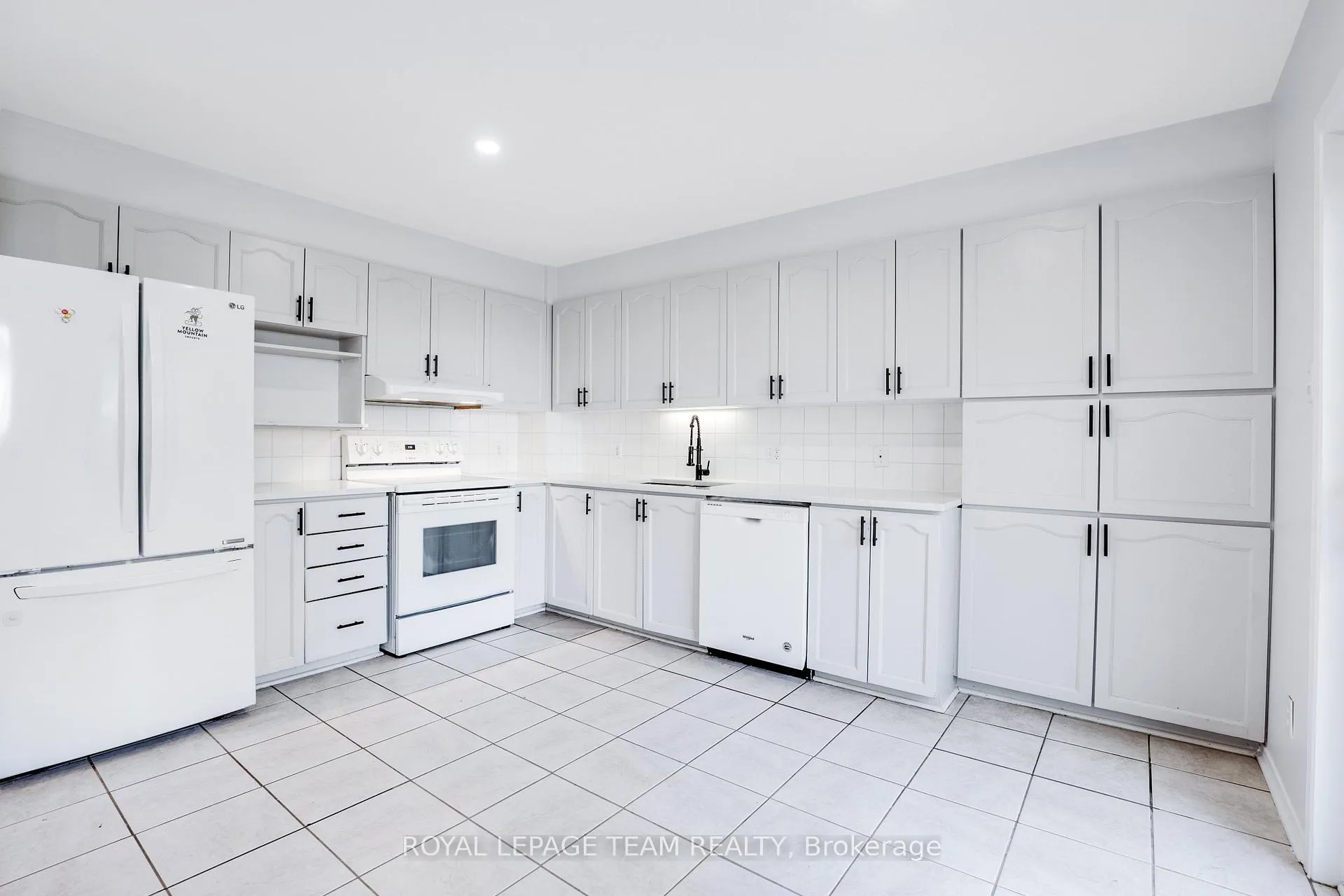 Photo 12 of 4 Windhurst Drive, Ottawa, Barrhaven East — HOMEH