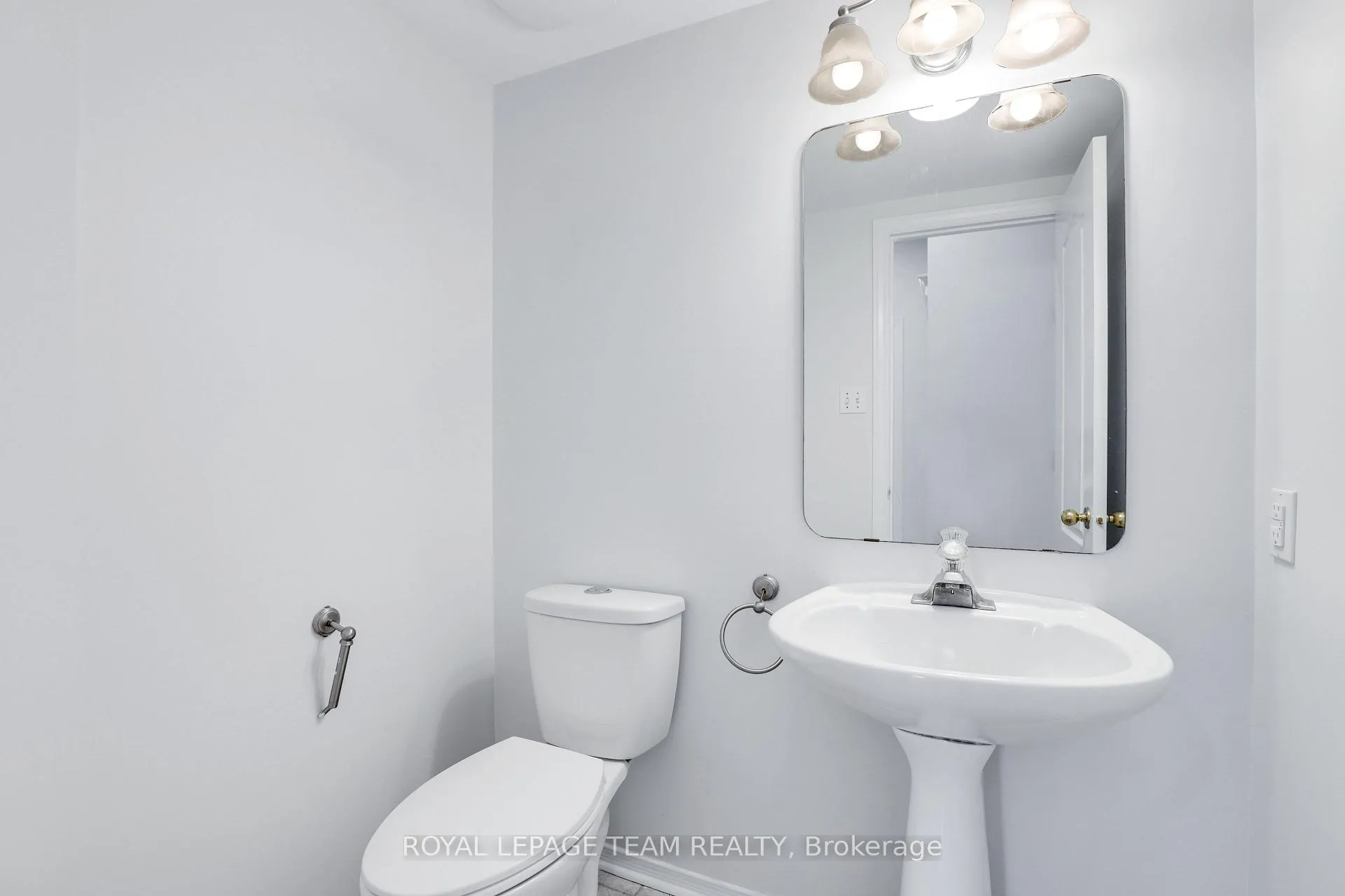 Photo 15 of 4 Windhurst Drive, Ottawa, Barrhaven East — HOMEH