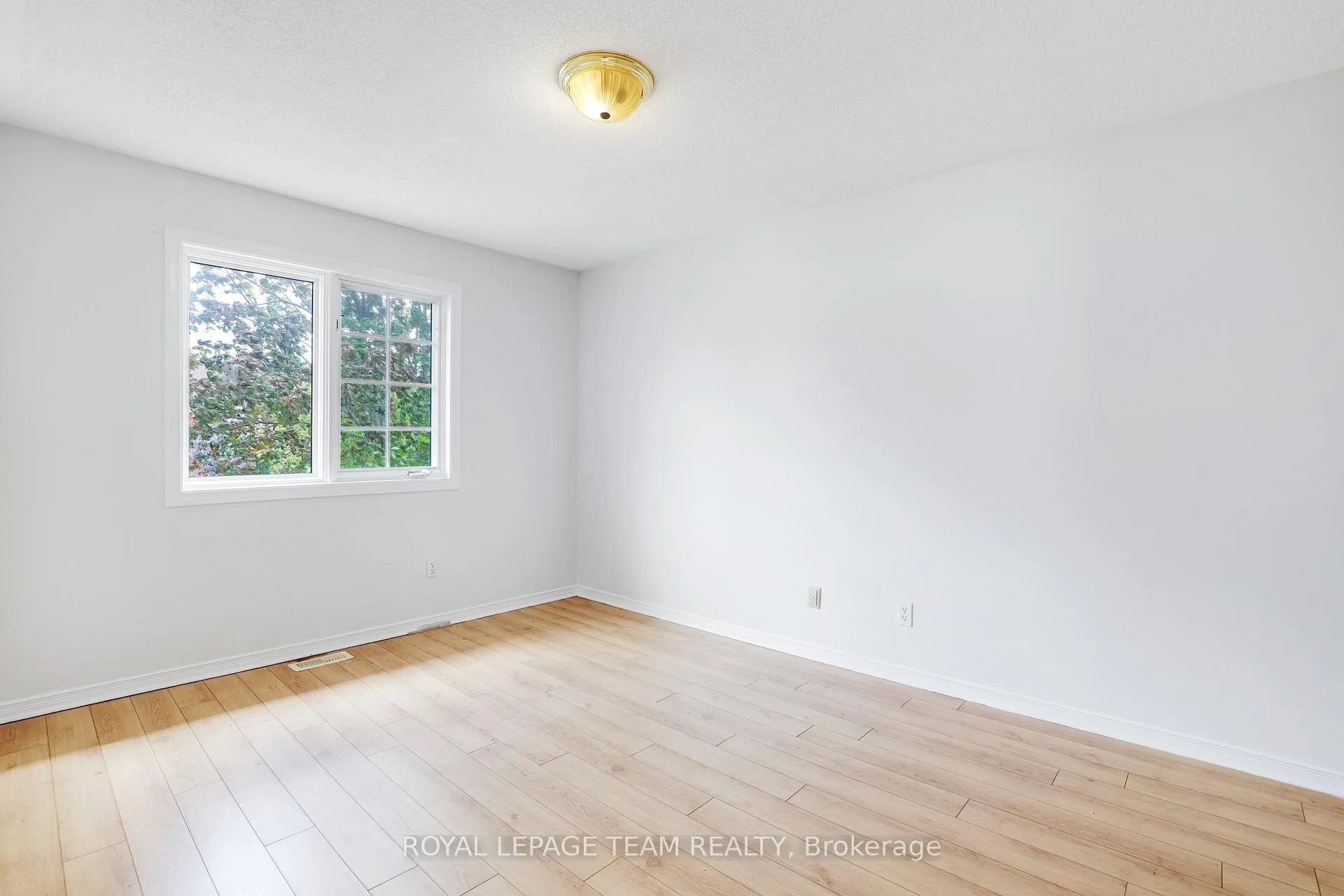 Photo 21 of 4 Windhurst Drive, Ottawa, Barrhaven East — HOMEH