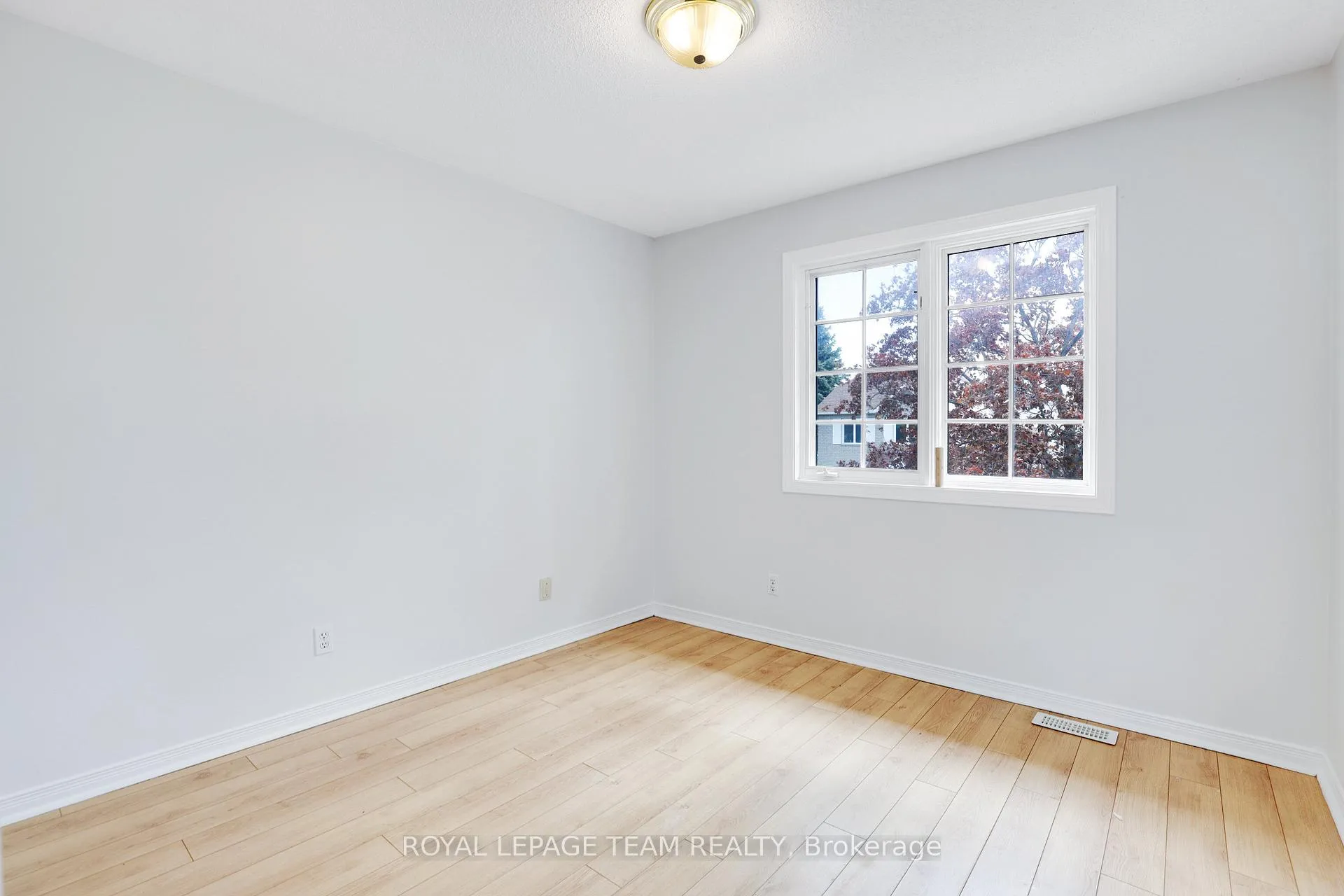Photo 22 of 4 Windhurst Drive, Ottawa, Barrhaven East — HOMEH