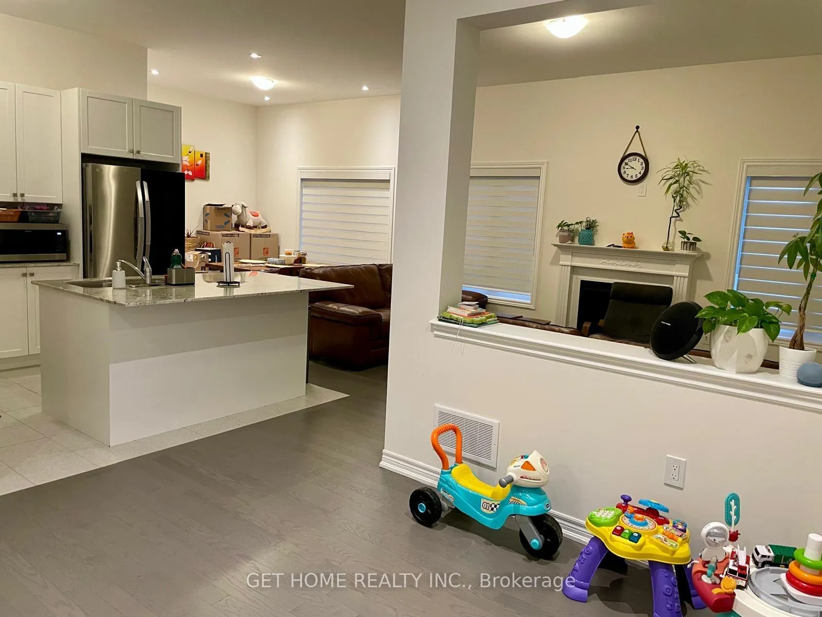 Photo 6 of 3940 Thomas Alton Boulevard, Burlington, Alton — HOMEH