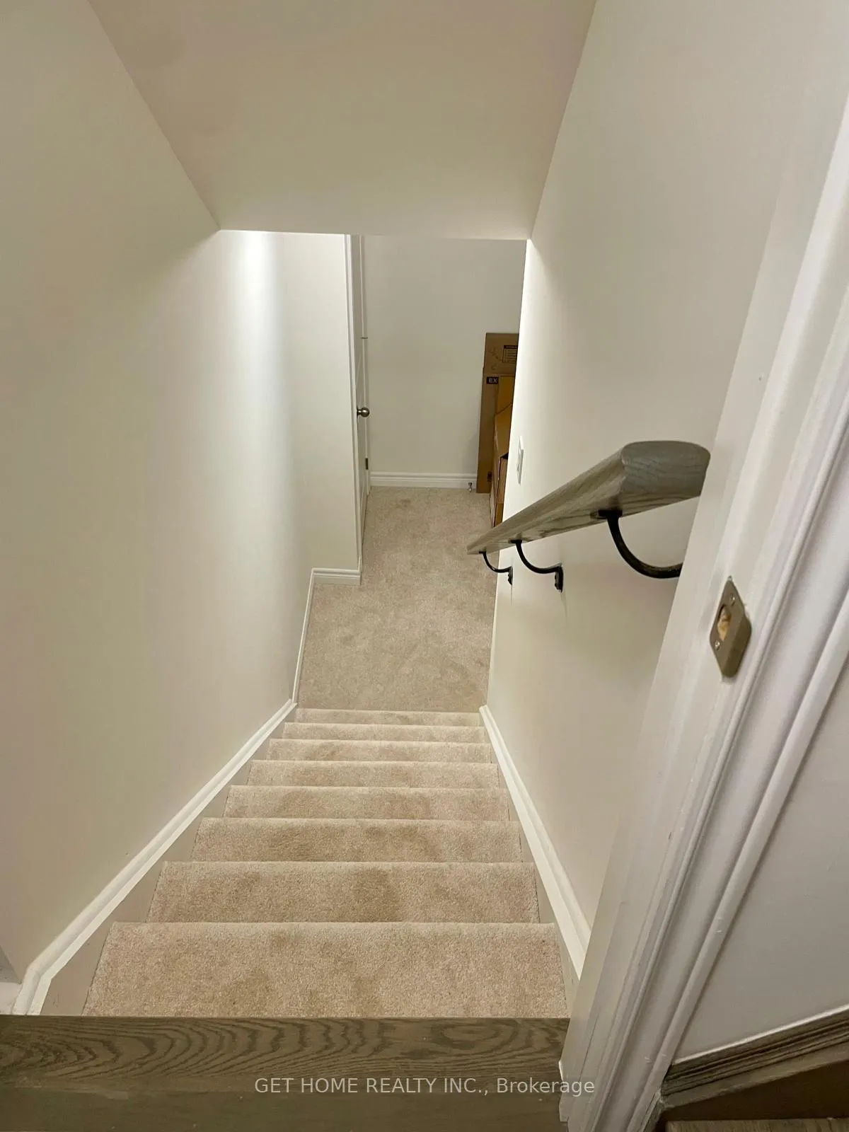 Photo 15 of 3940 Thomas Alton Boulevard, Burlington, Alton — HOMEH