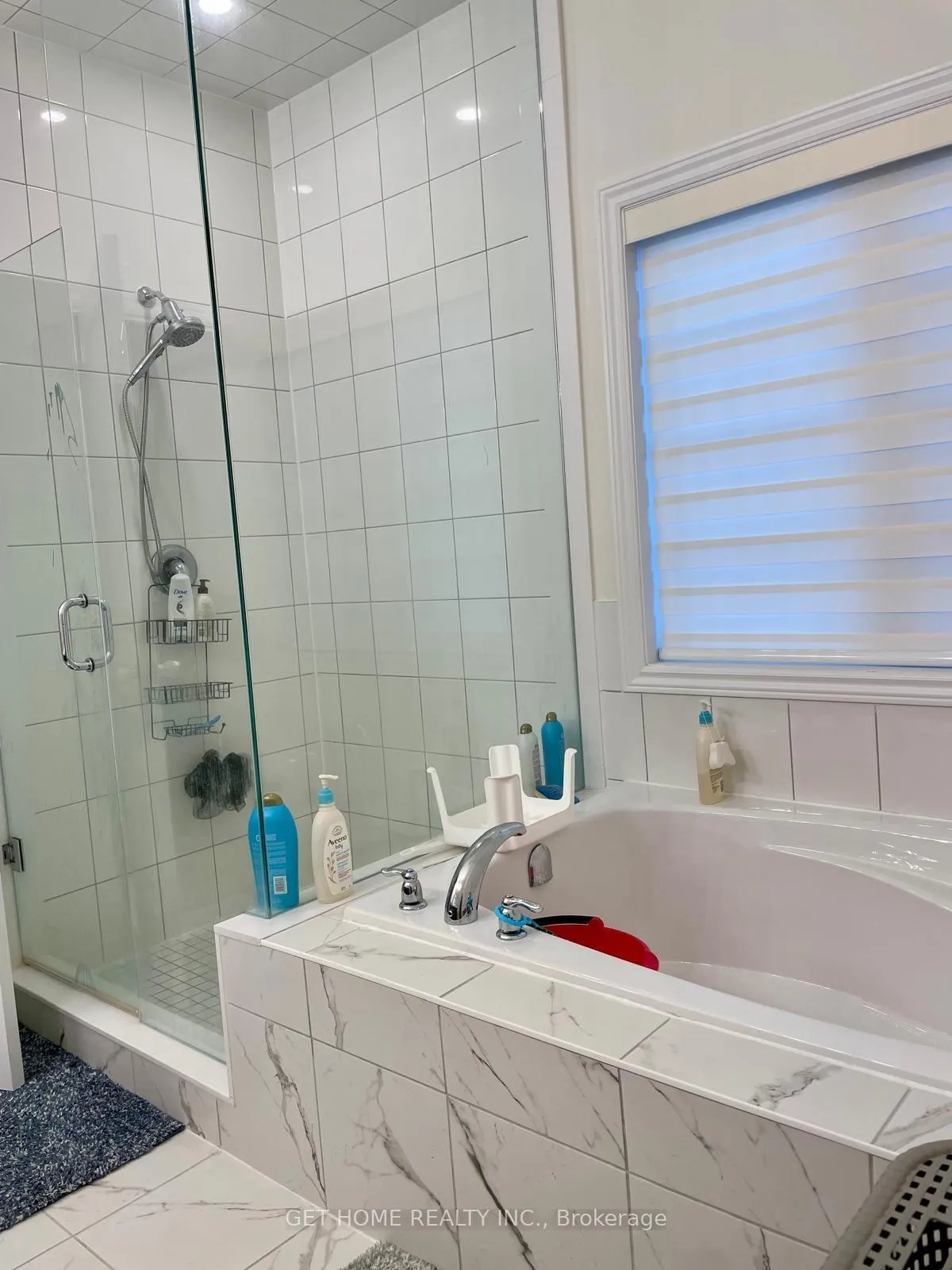 Photo 17 of 3940 Thomas Alton Boulevard, Burlington, Alton — HOMEH