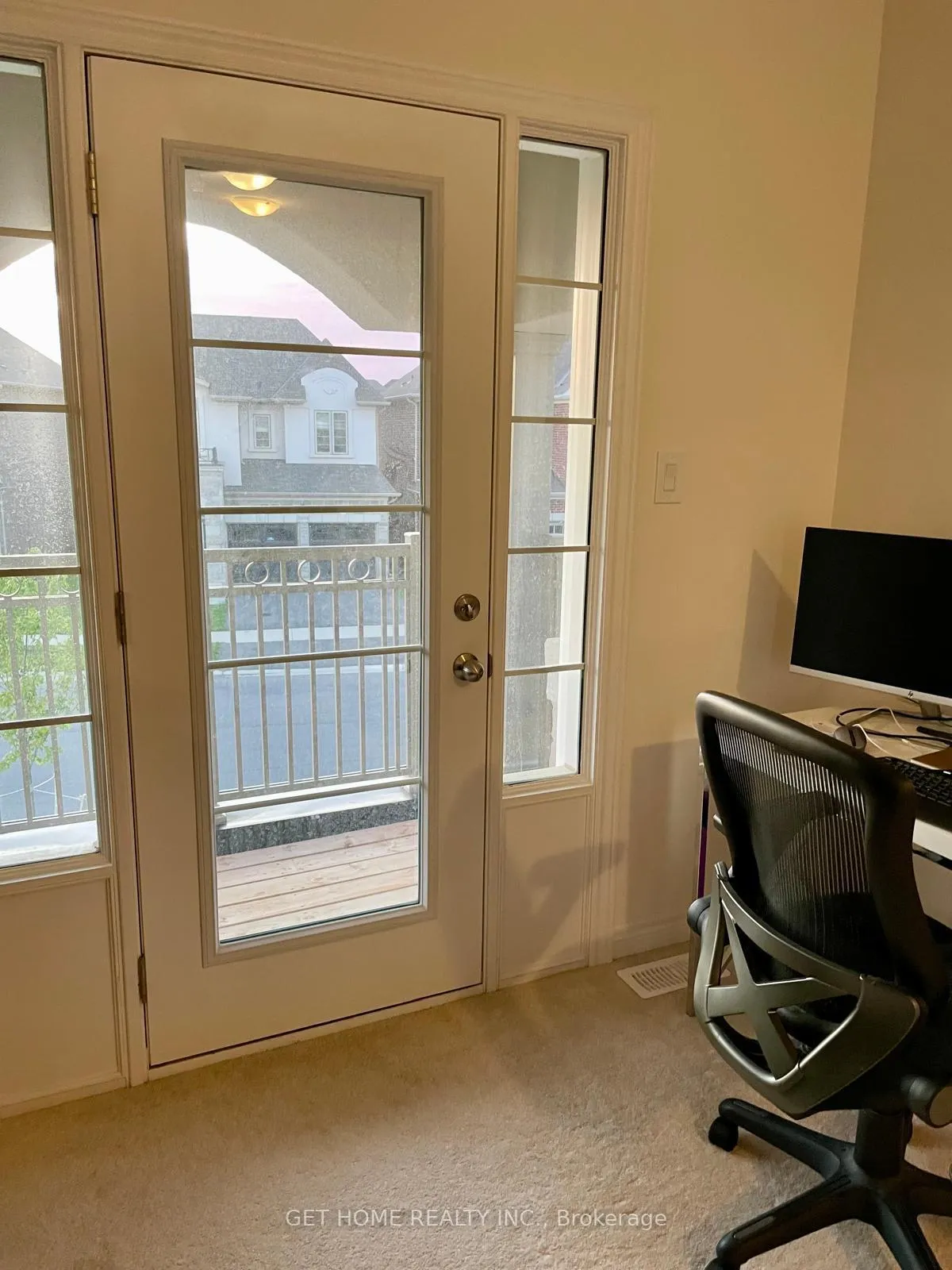 Photo 25 of 3940 Thomas Alton Boulevard, Burlington, Alton — HOMEH