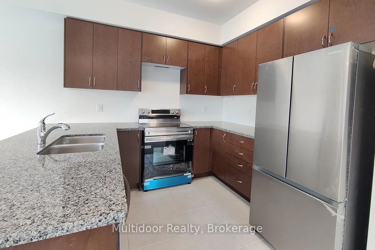 Photo 3 of Unit 67, 305 Garner Road W, Hamilton, Ancaster — HOMEH