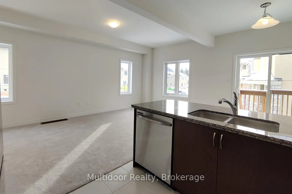 Photo 4 of Unit 67, 305 Garner Road W, Hamilton, Ancaster — HOMEH