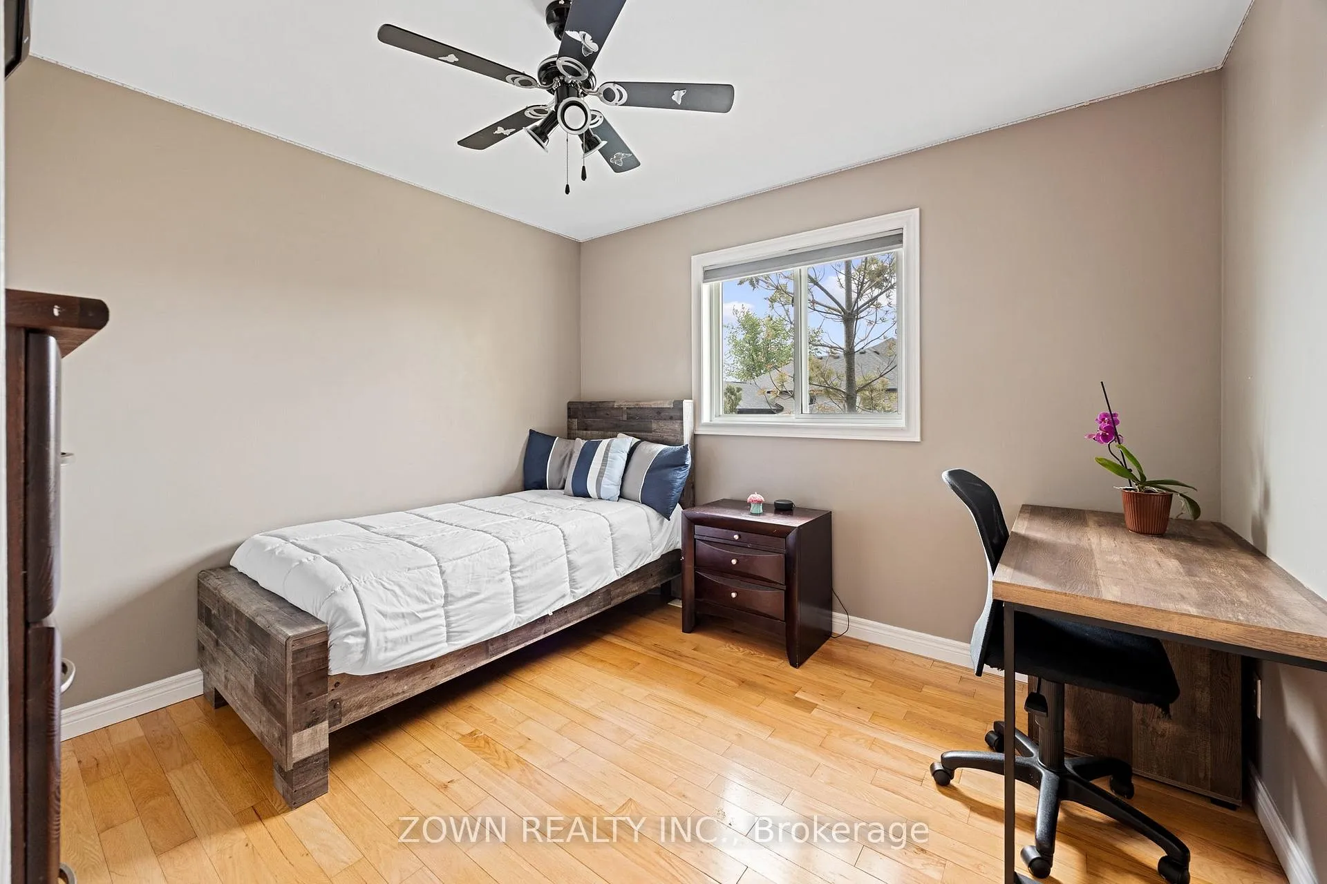 Photo 16 of 1433 Girard Drive, Lakeshore, Emeryville — HOMEH