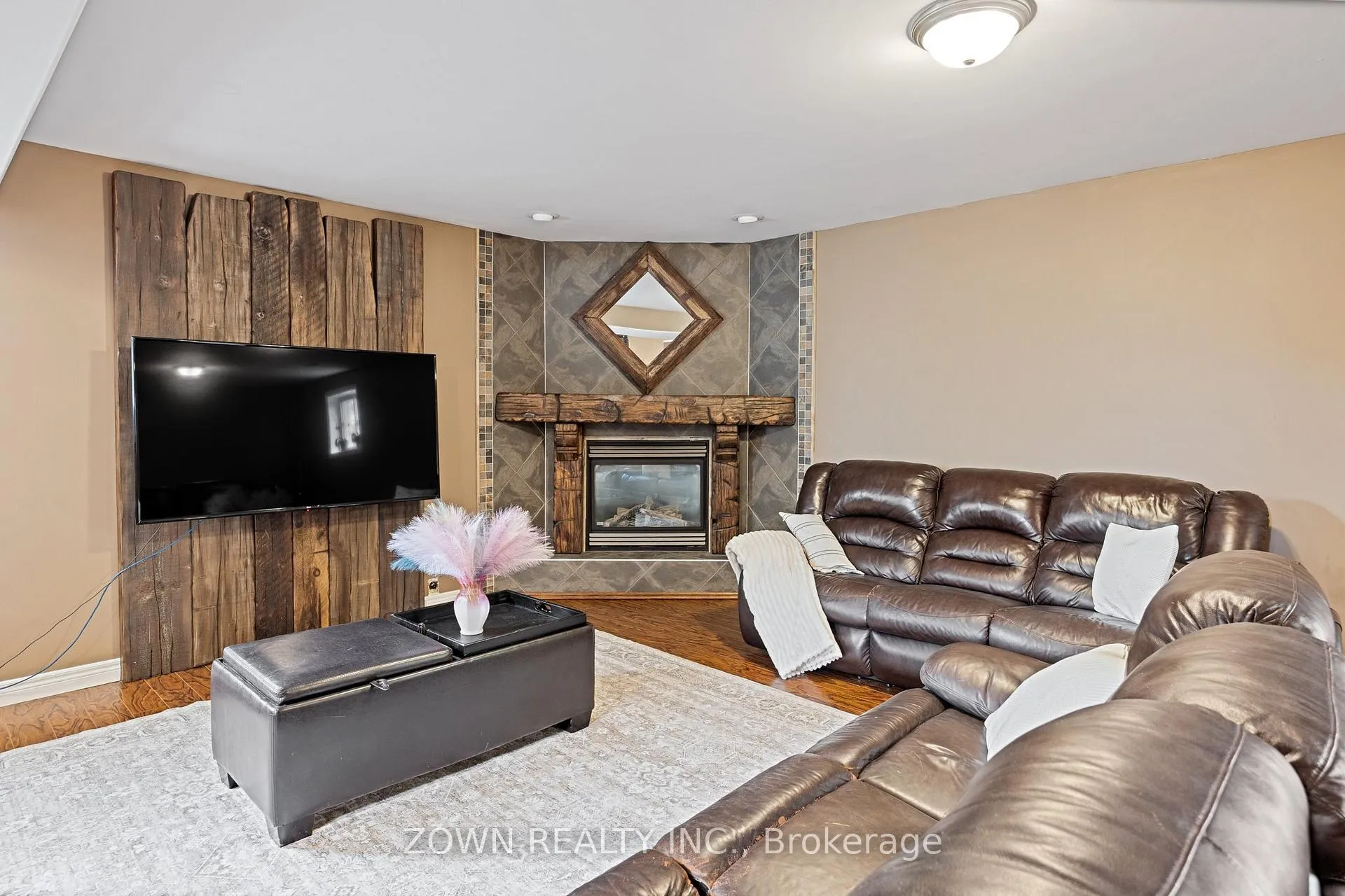 Photo 18 of 1433 Girard Drive, Lakeshore, Emeryville — HOMEH