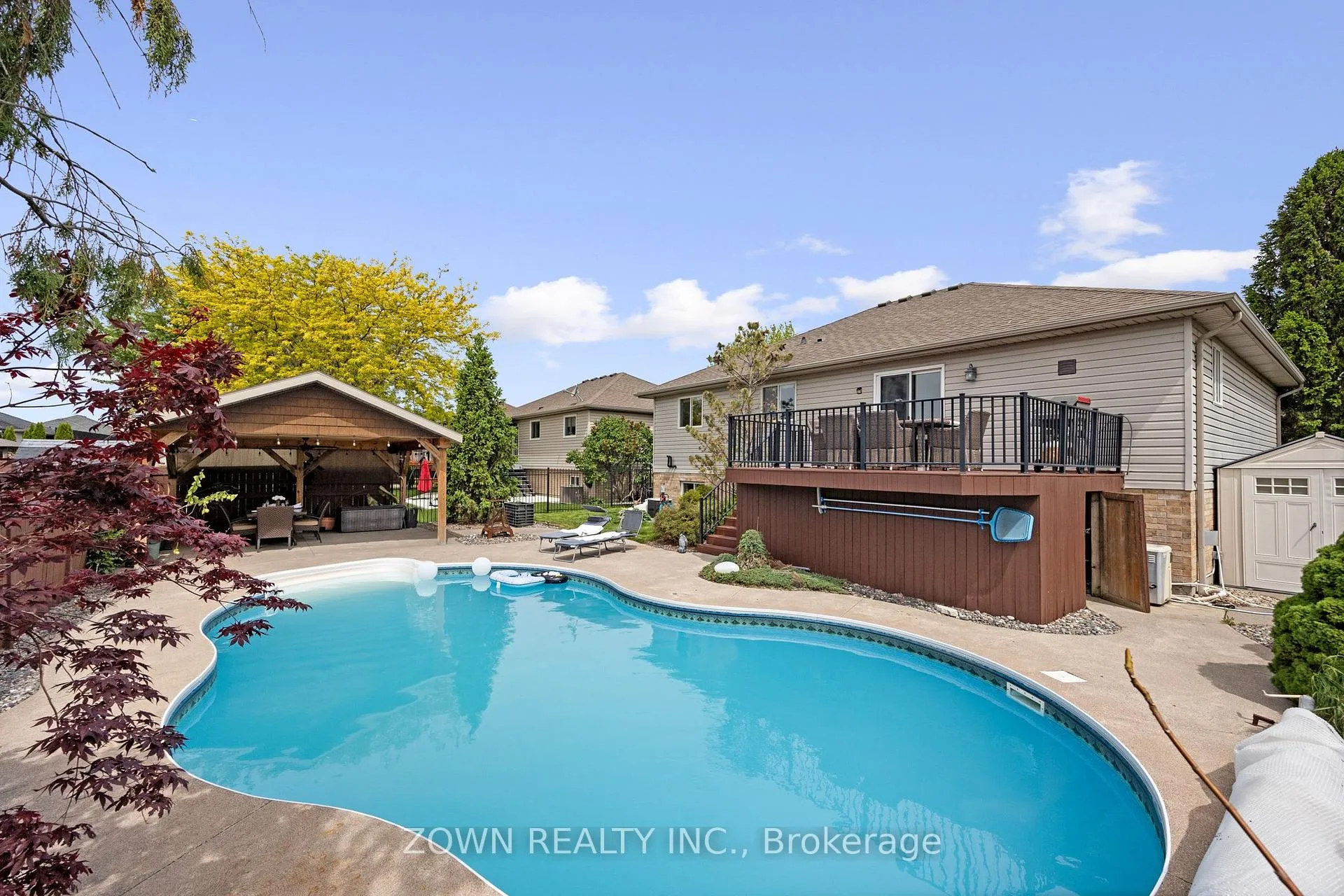 Photo 27 of 1433 Girard Drive, Lakeshore, Emeryville — HOMEH