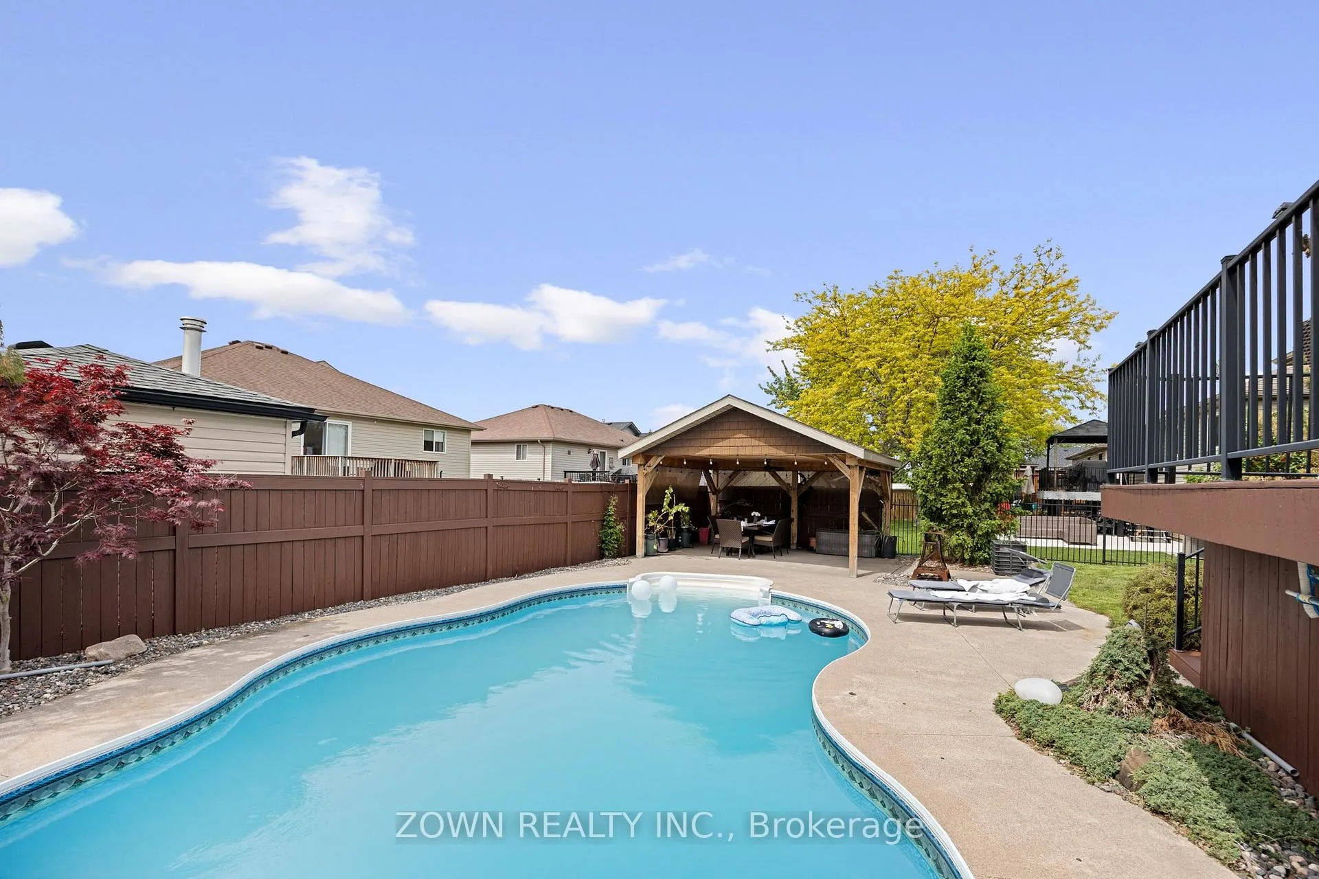 Photo 28 of 1433 Girard Drive, Lakeshore, Emeryville — HOMEH