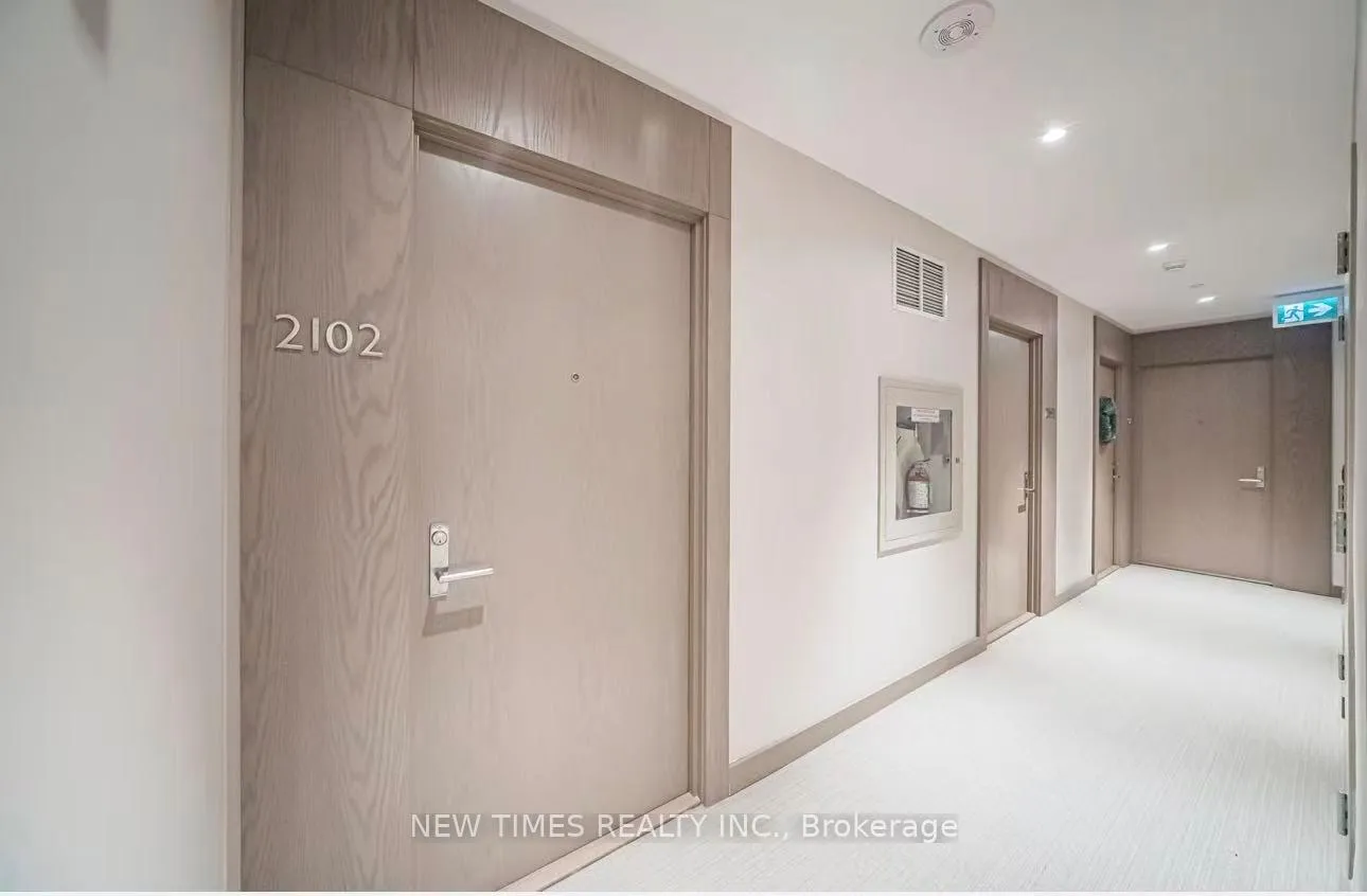 Photo 2 of Unit 2102, 125 Blue Jays Way, Toronto, Waterfront Communities — HOMEH