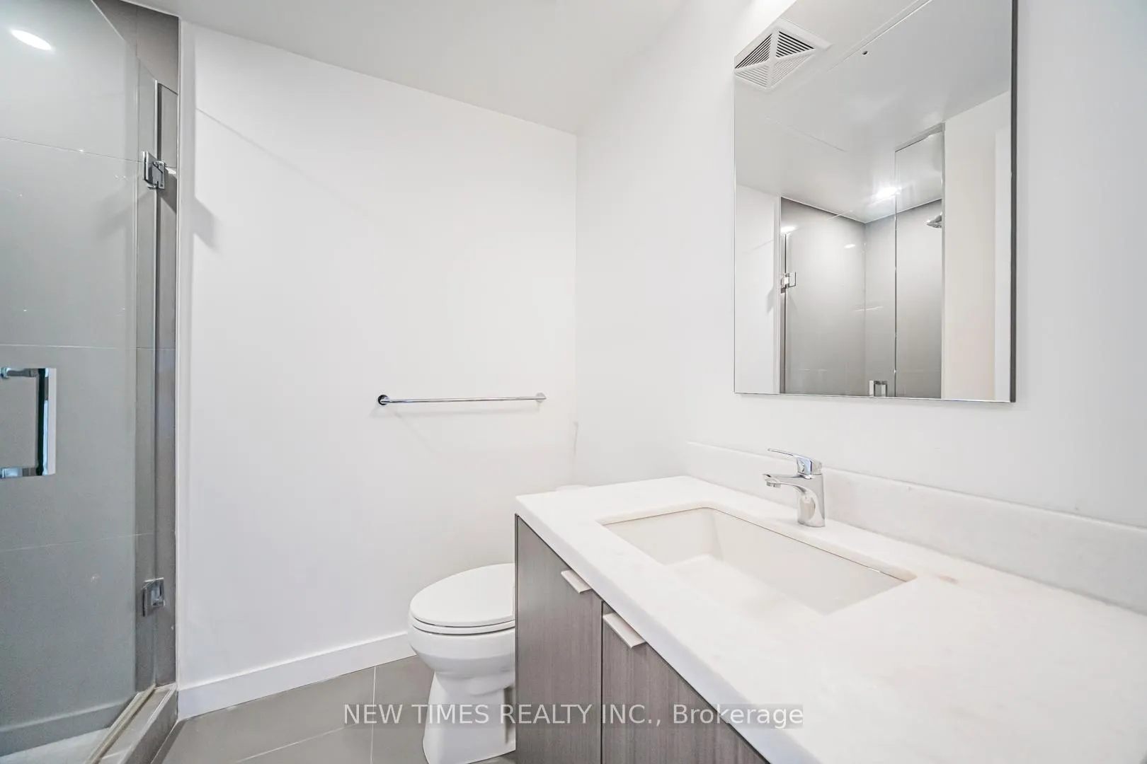 Photo 9 of Unit 2102, 125 Blue Jays Way, Toronto, Waterfront Communities — HOMEH